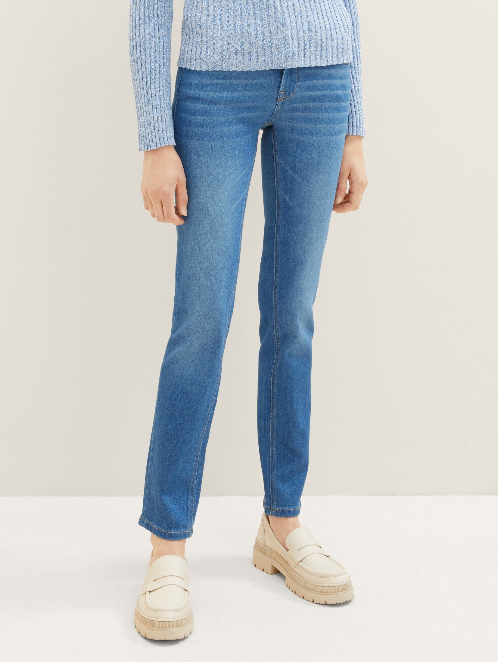 TOM TAILOR Skinny-fit-Jeans Alexa Straight Jeans, Unser Model ist 178 cm  groß und trägt Größe 26/32