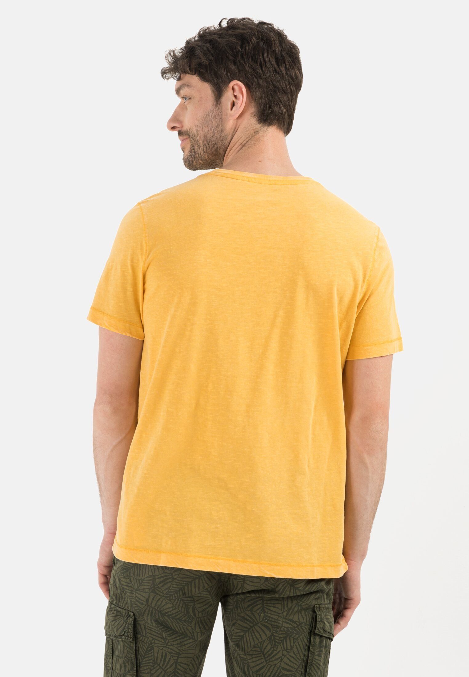Organic T-Shirt aus Gelb camel Cotton active