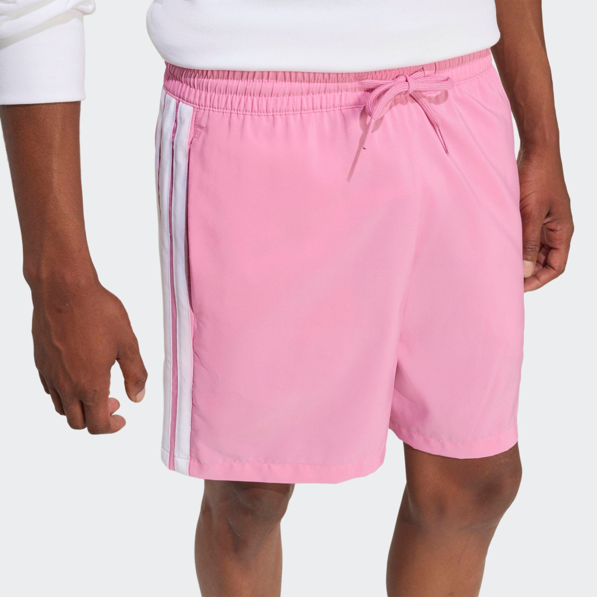 adidas Sportswear Shorts ESSENTIALS 3-STREIFEN CHELSEA mit 3-Streifen an den Seiten, für Laufen und Sportmode