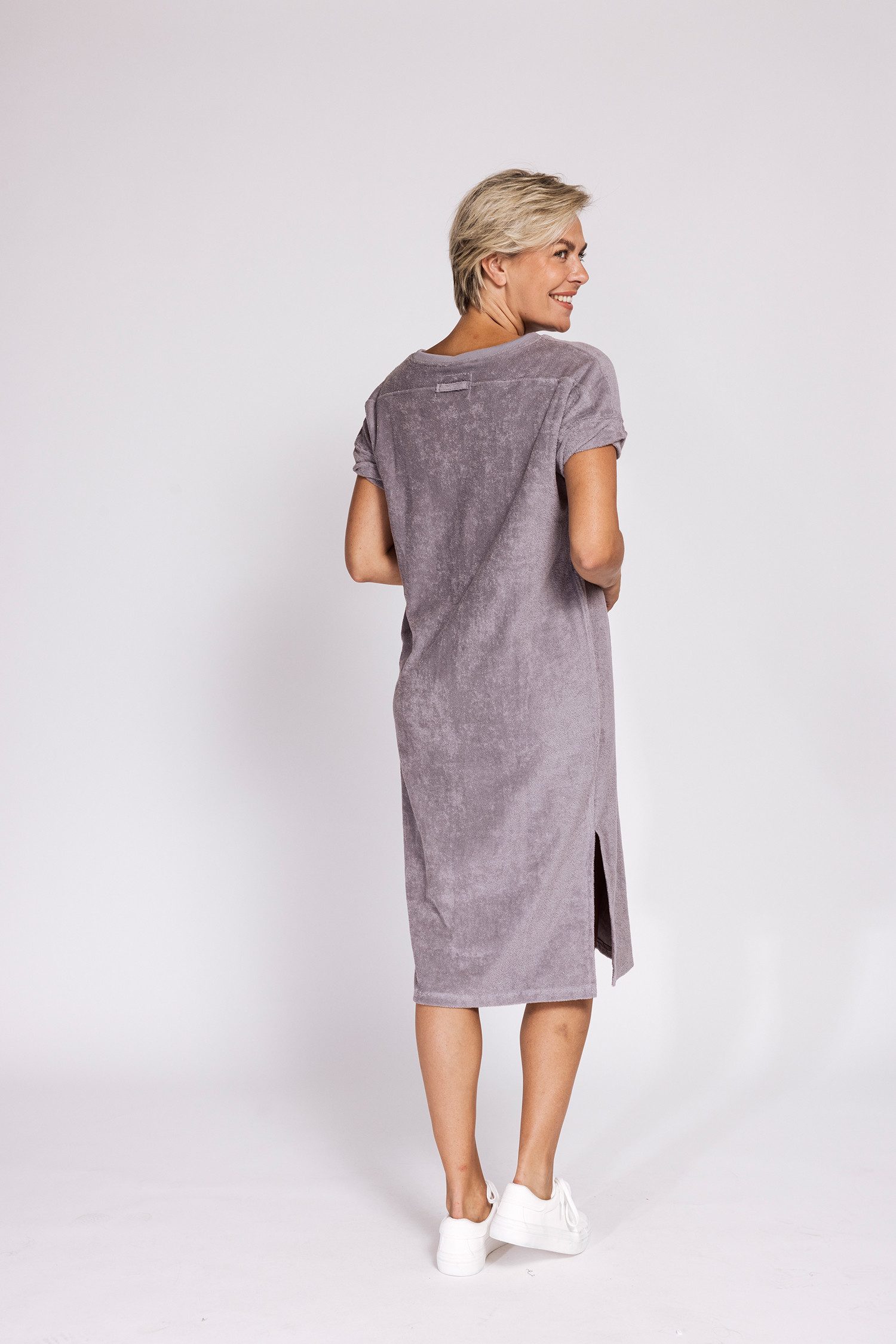 Zhrill Midikleid MATEA für den Alltag, Kurzarm, lässige Passform, unifarben