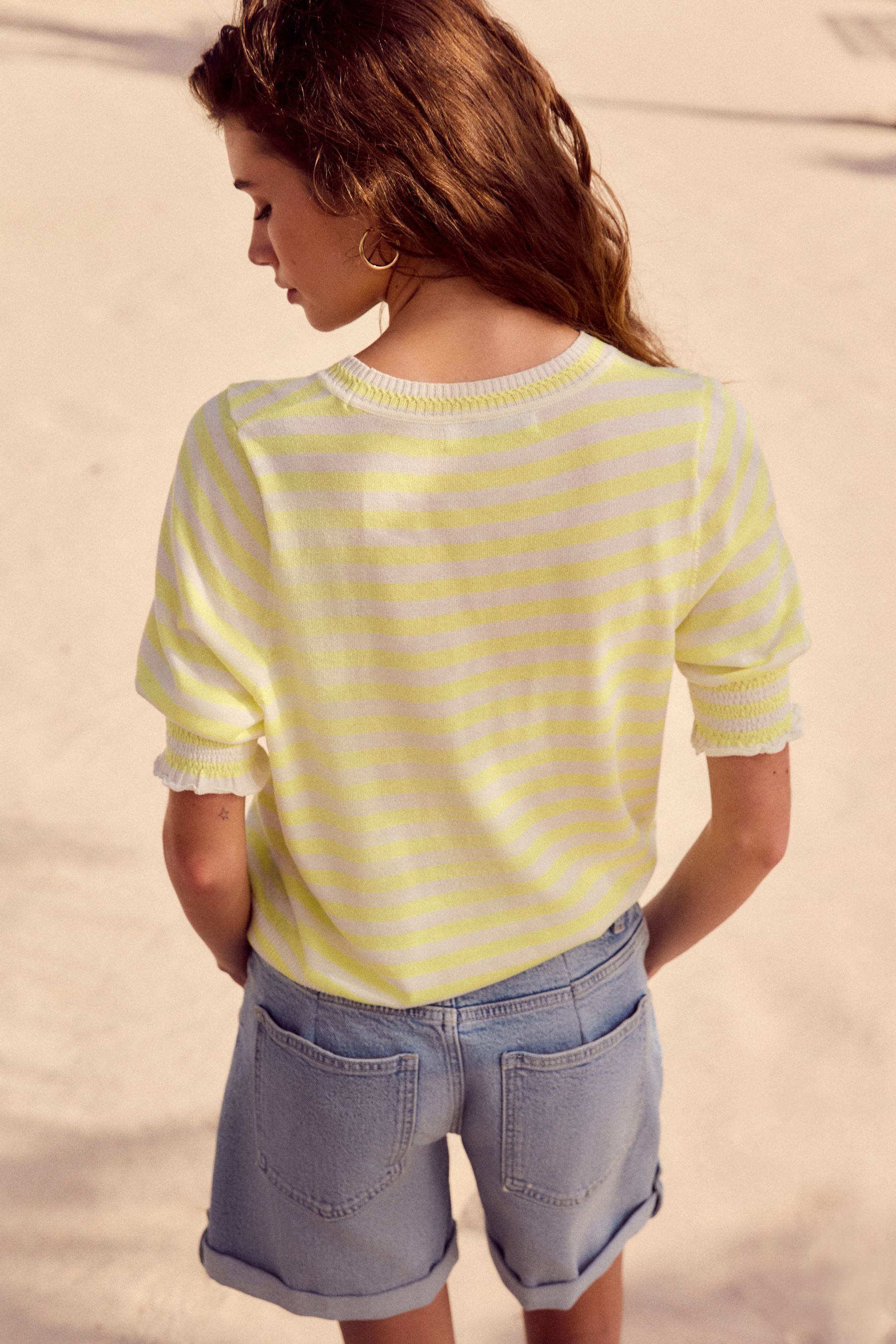 Next T-Shirt Kurzarm-T-Shirt mit Rüschenrand (1-tlg) günstig online kaufen