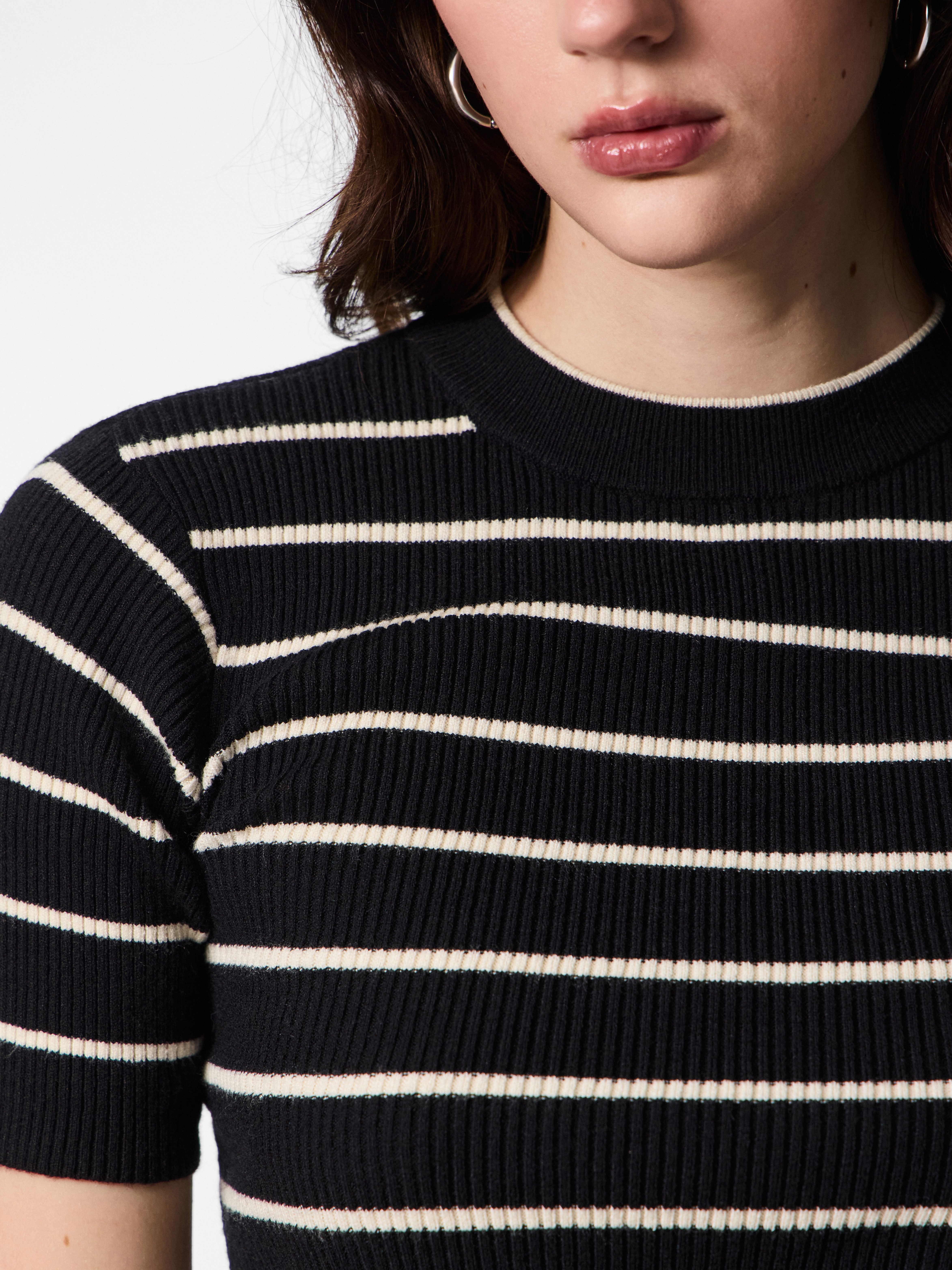 pieces Kurzarmpullover PCMIRA SS O-NECK KNIT NOOS BC Viskosemischung, Kurza günstig online kaufen