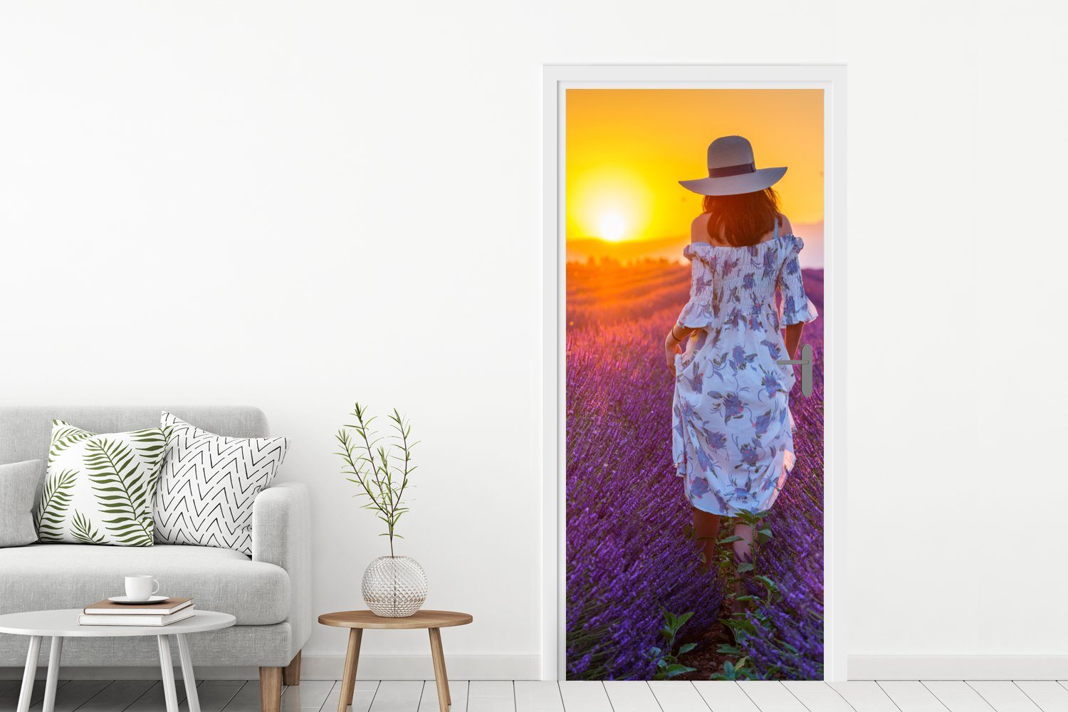cm Tür, Matt, Lavendel Fototapete Türtapete - 75x205 für MuchoWow Sonnenuntergang, Türaufkleber, bedruckt, - Frau (1 St),