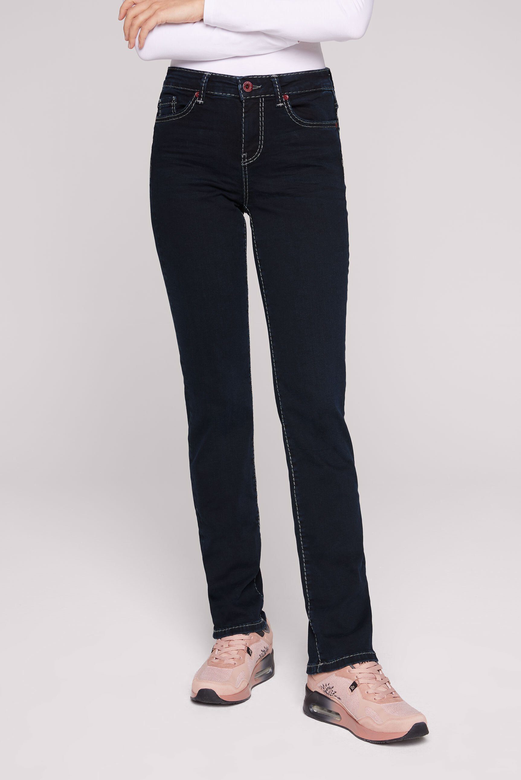 Oberschenkelweite mit Stretch-Anteil, SOCCX Regular-fit-Jeans Komfortable