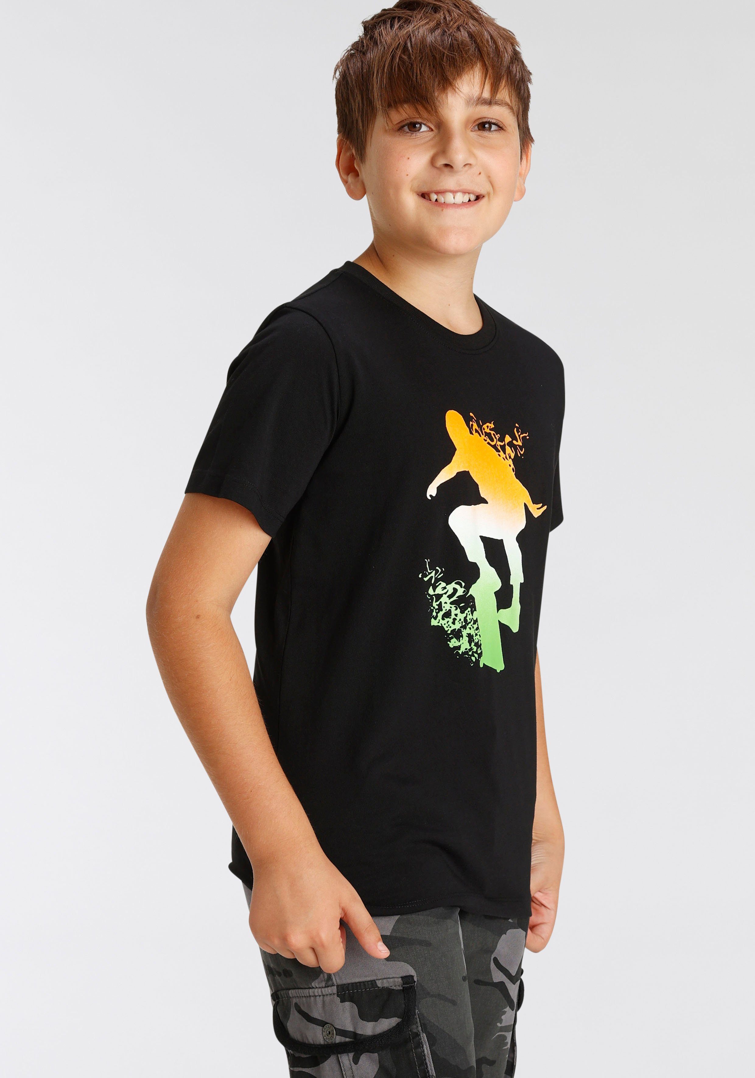 KIDSWORLD T-Shirt Skating - Druck Kurzarm, Basic-Passform, bedruckt, Rundhalsausschnitt