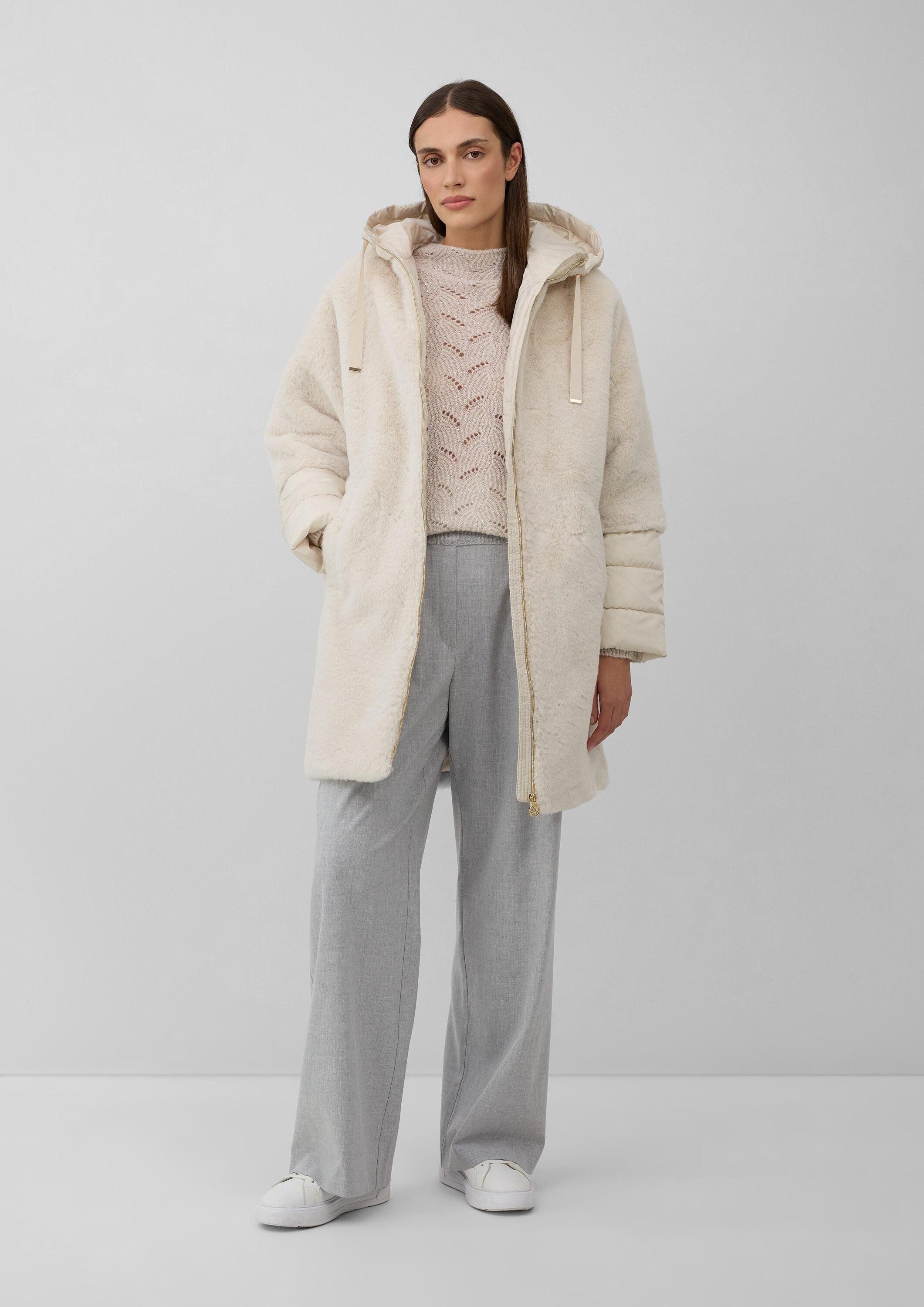 s.Oliver Funktionsmantel Outdoor-Jacke Gefütterter Teddyplüsch-Mantel mit wattierten Ärmeln