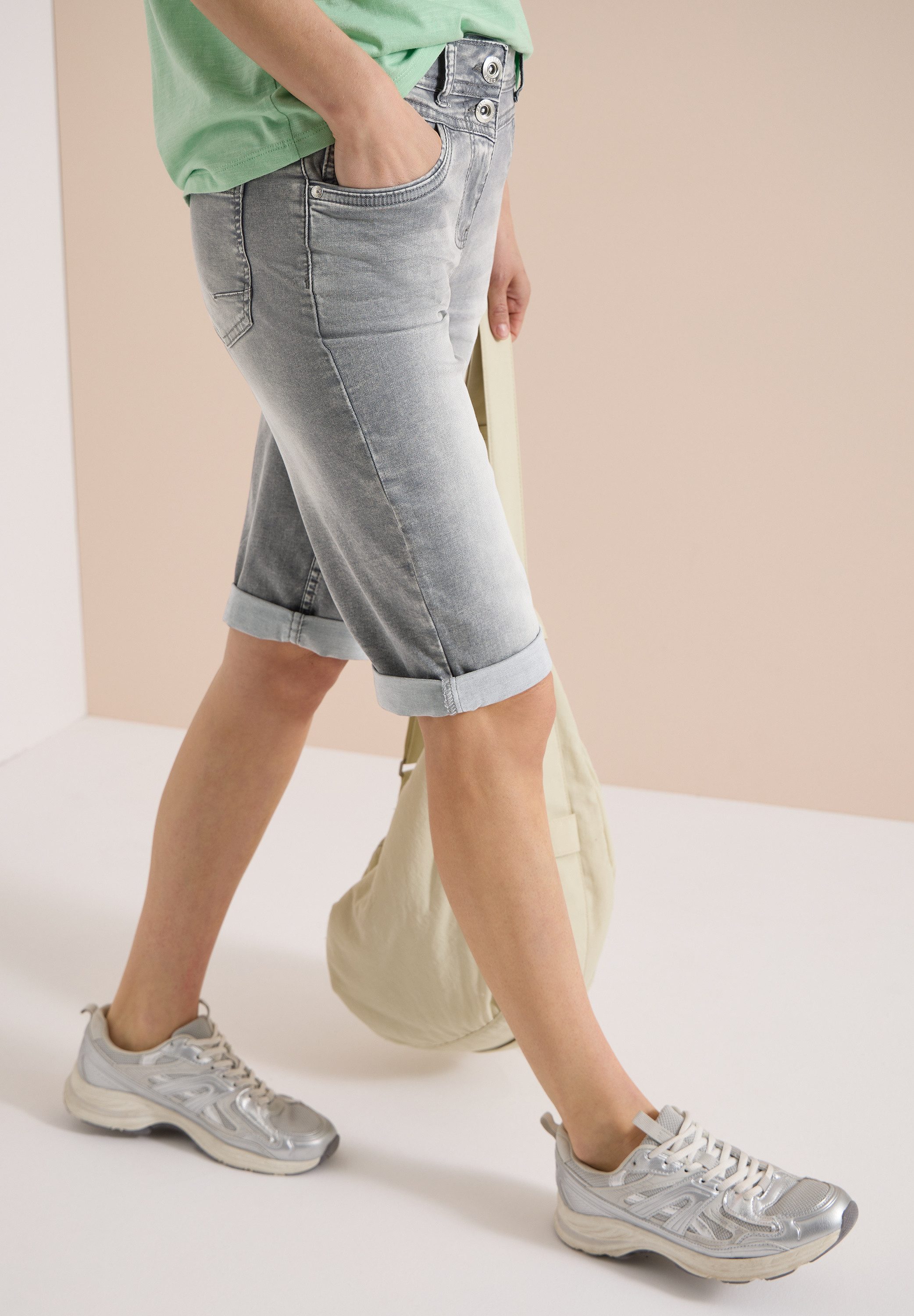 CECIL Shorts Style Toronto Jeanshorts im Slim Fit und mit Stretch