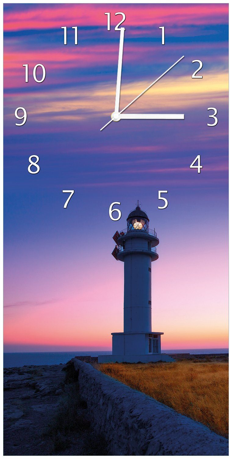 Wallario Wanduhr Leuchtturm am Abend auf den Balearen Malerischer Himmel (Uhr aus Acryl)