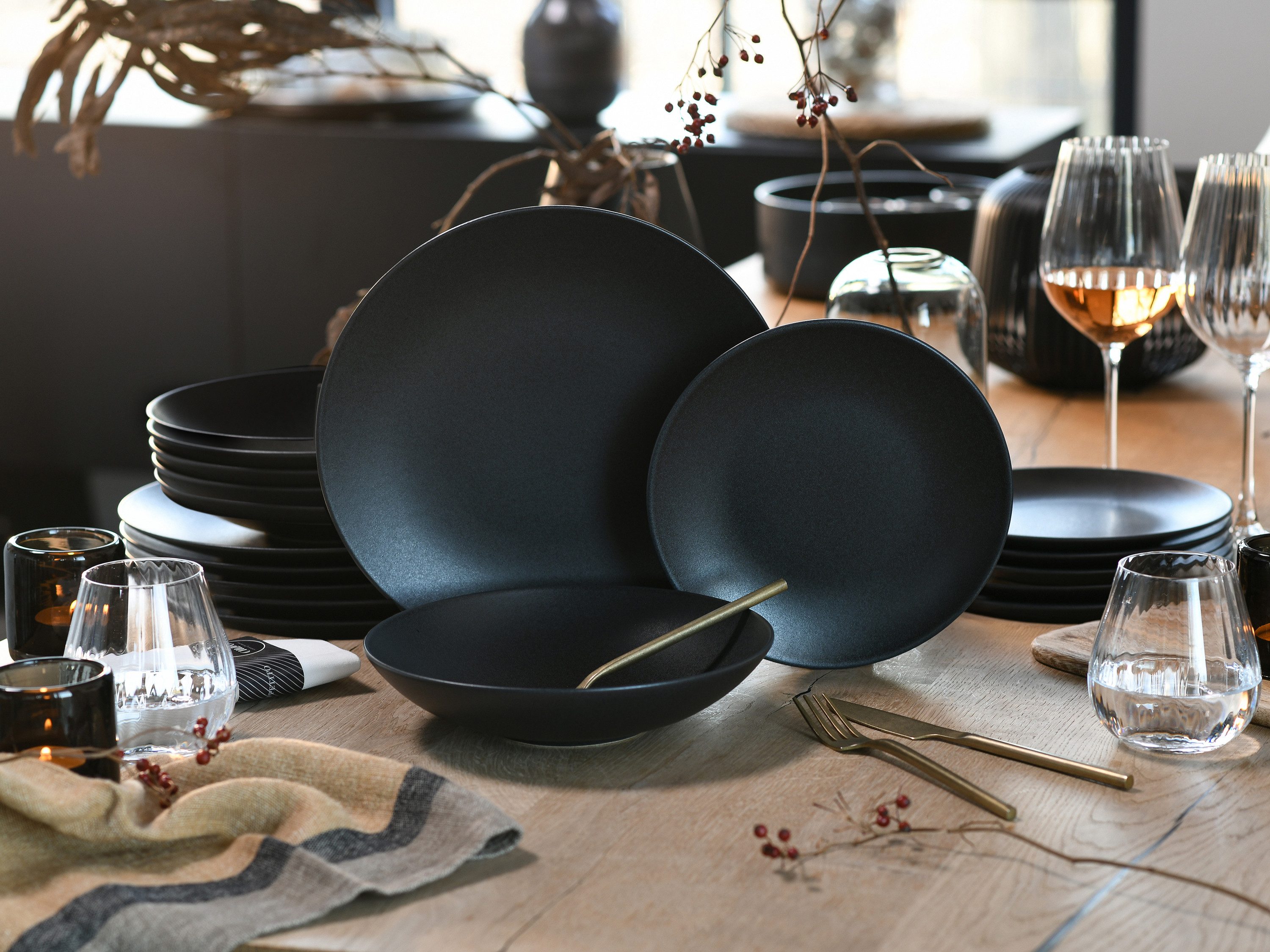 CreaTable Tafelservice Soft Touch Schwarz (18-tlg), 6 Personen, Steinzeug