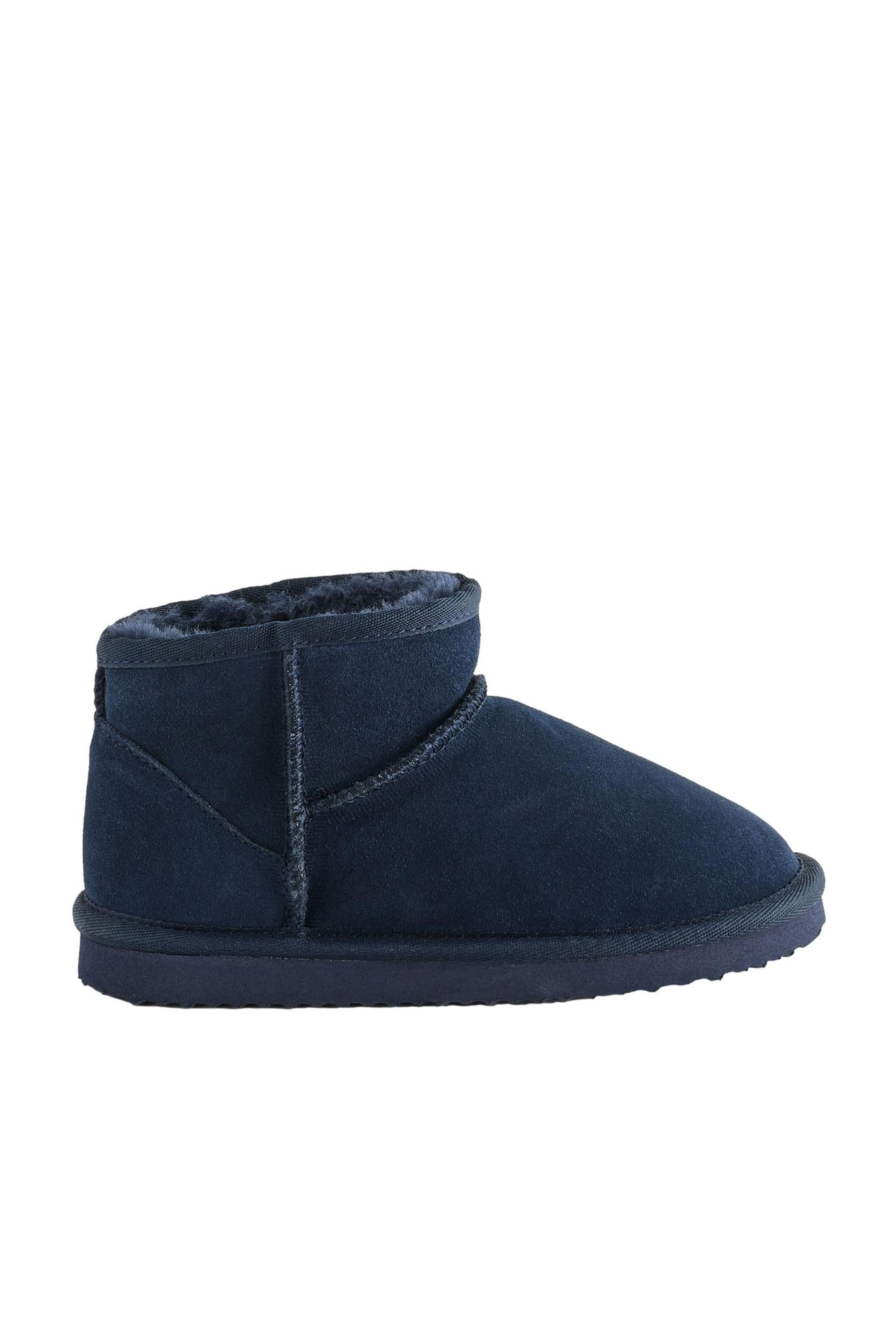 Warmgefütterte Stiefelette aus Veloursleder Hausschuh