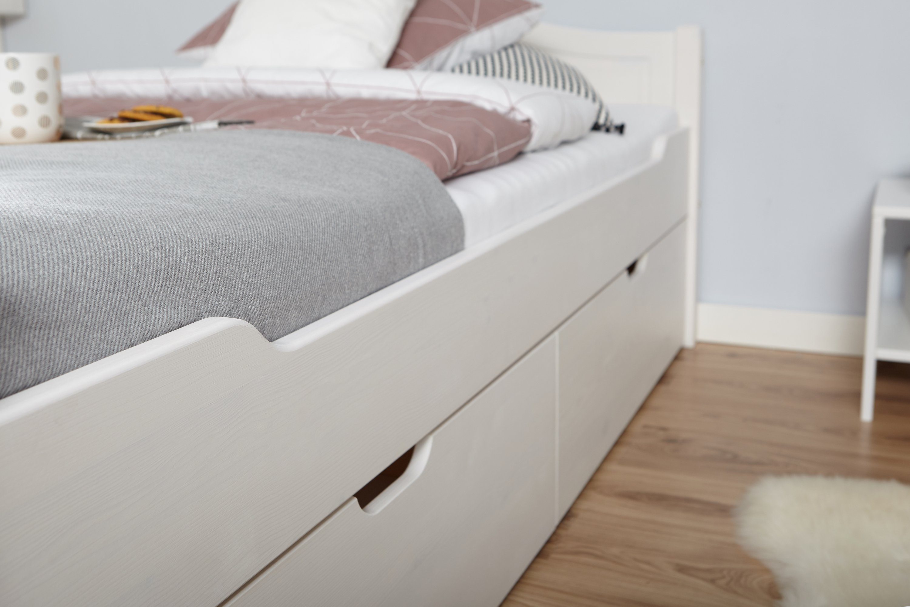 Ticaa Bettgestell Einzelbett "Leni" 120x200 Kiefer weiß – Bild 5 von 5