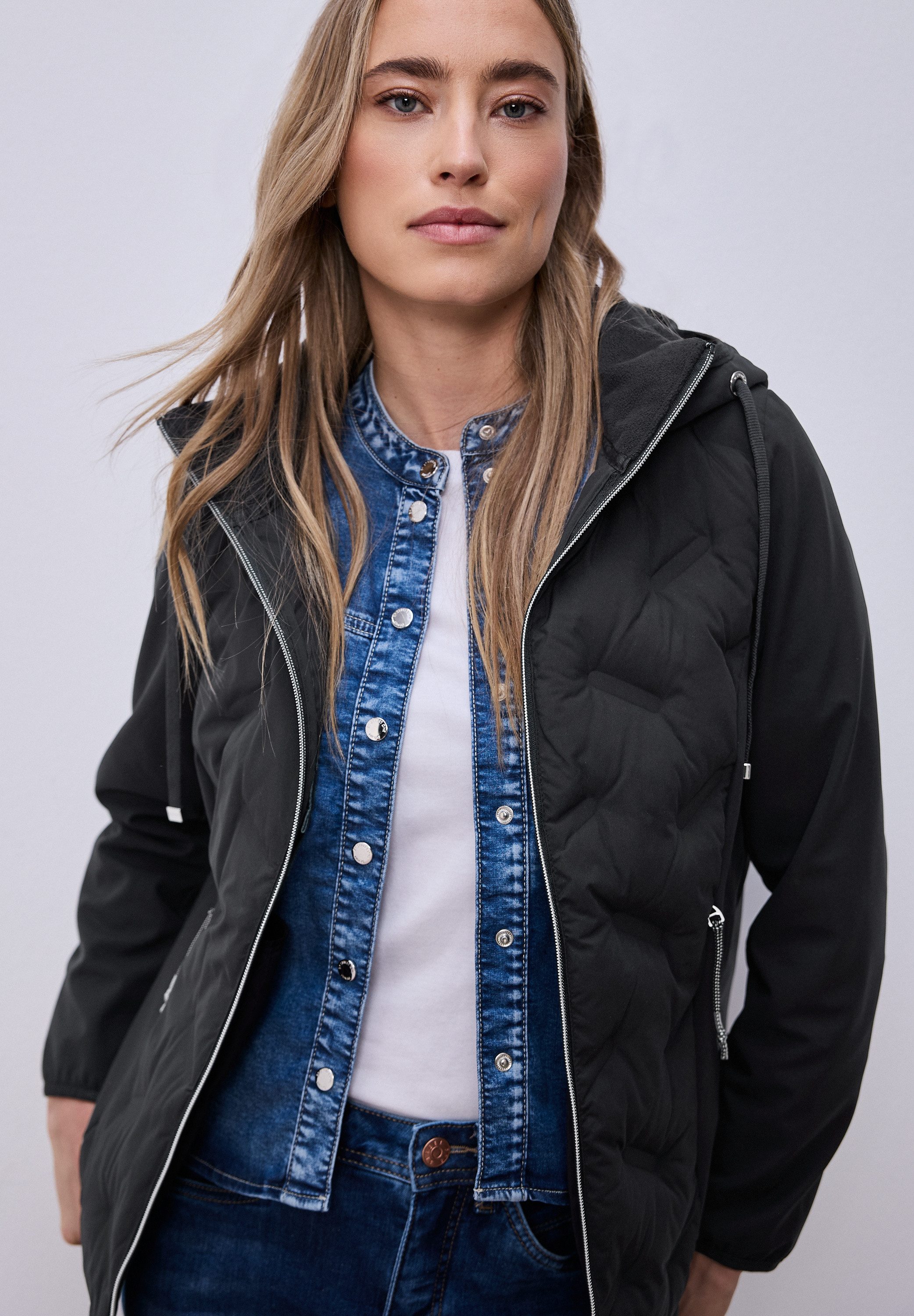 STREET ONE Steppjacke mit Kapuze und Strukturmix günstig online kaufen