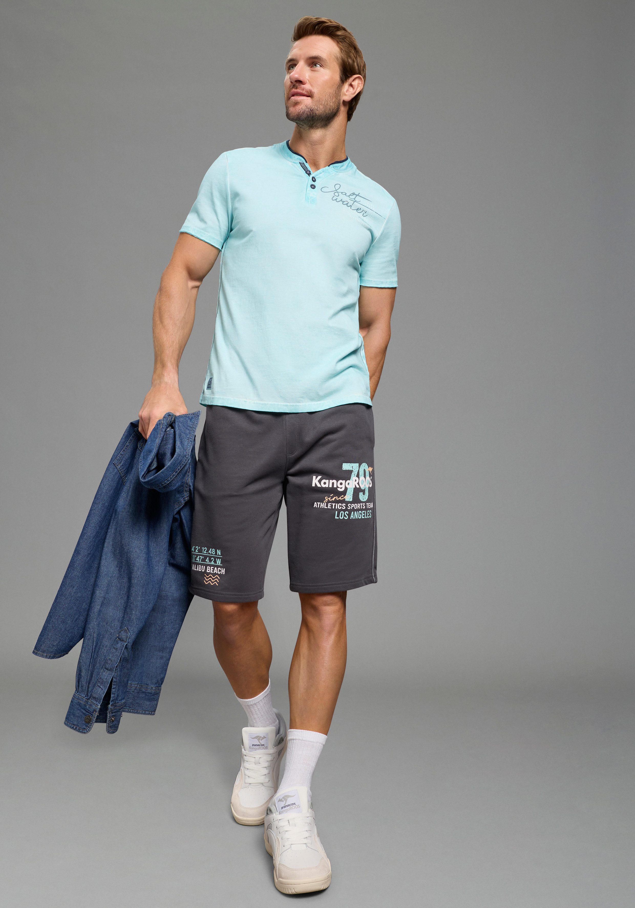 KangaROOS Henleyshirt schmaler Schnitt, Halbarm, mit V-Ausschnitt und Knopfleiste