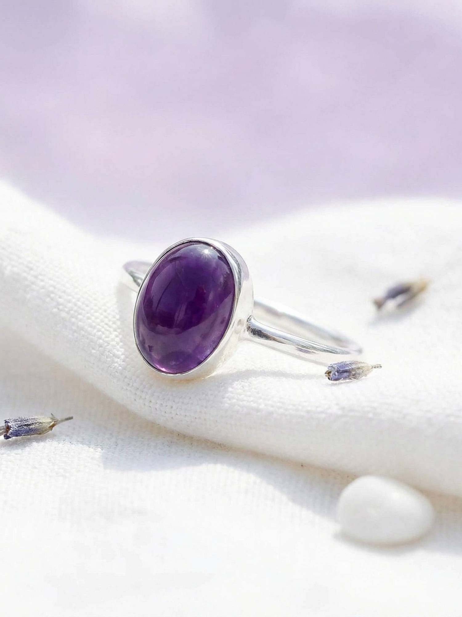 mantraroma Silberring SAMA oval aus 925 Silber mit Amethyst (Ring mit Schmuckbeutel), Damenring aus 925er Silber