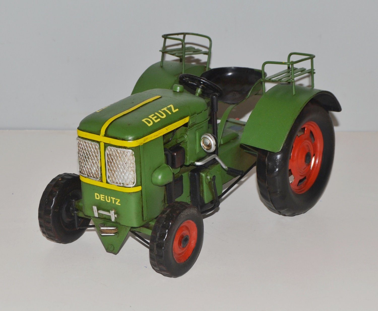 Modelltraktor Blechtraktor Oldtimer Deutz Modell Traktor grün F1L514 L 26 cm