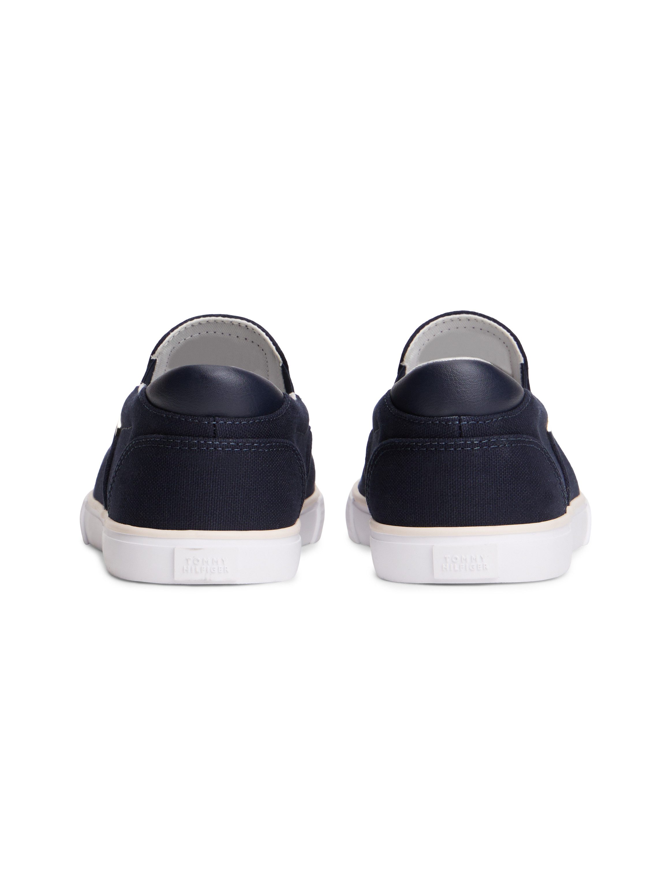 Tommy Hilfiger TH LOW PROFILE SLIP ON Slipper Freizeitschuh, Loafer, Slipper mit edlem Logoemblem