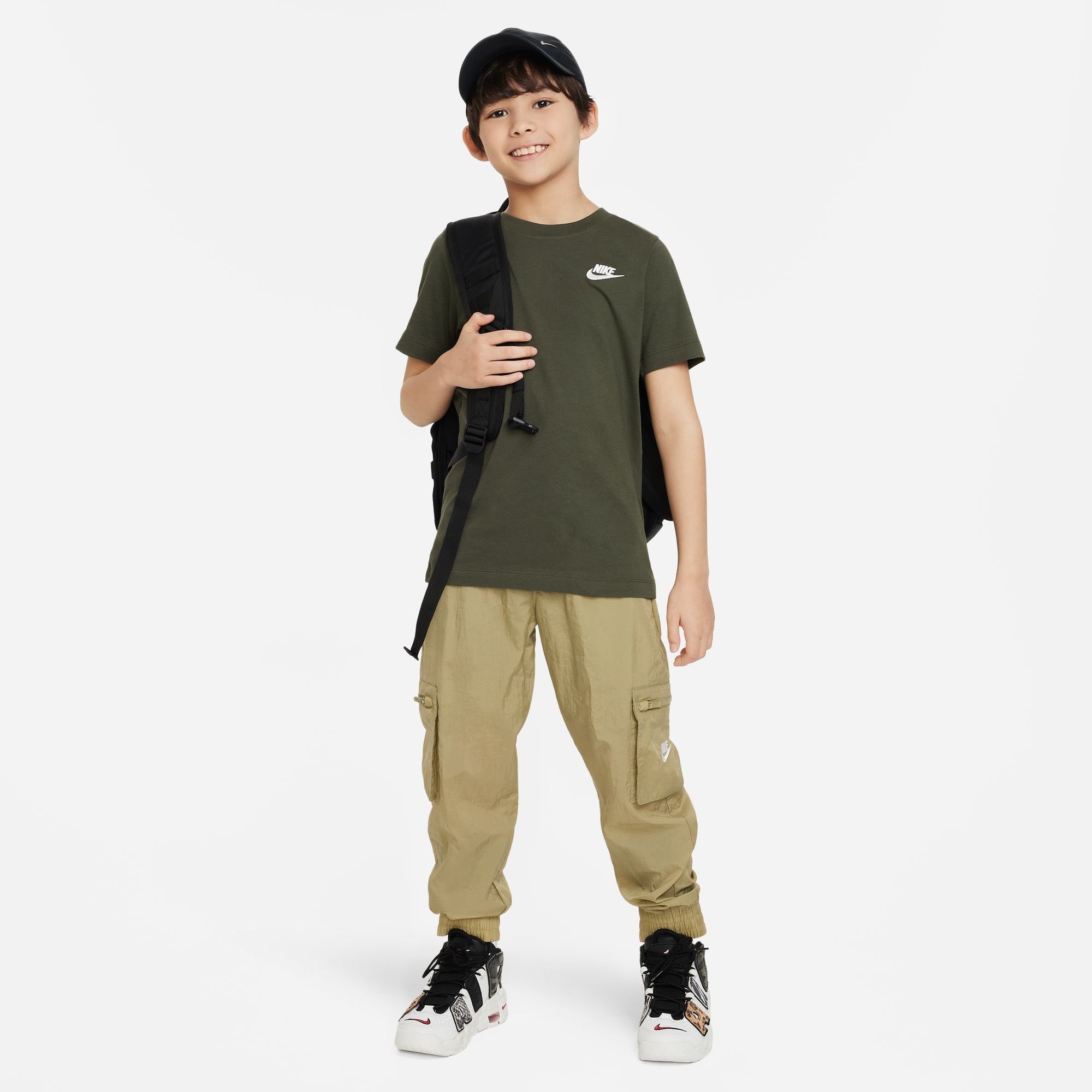 Nike Sportswear BIG T-Shirt KIDS' T-SHIRT CARGO KHAKI/WHITE