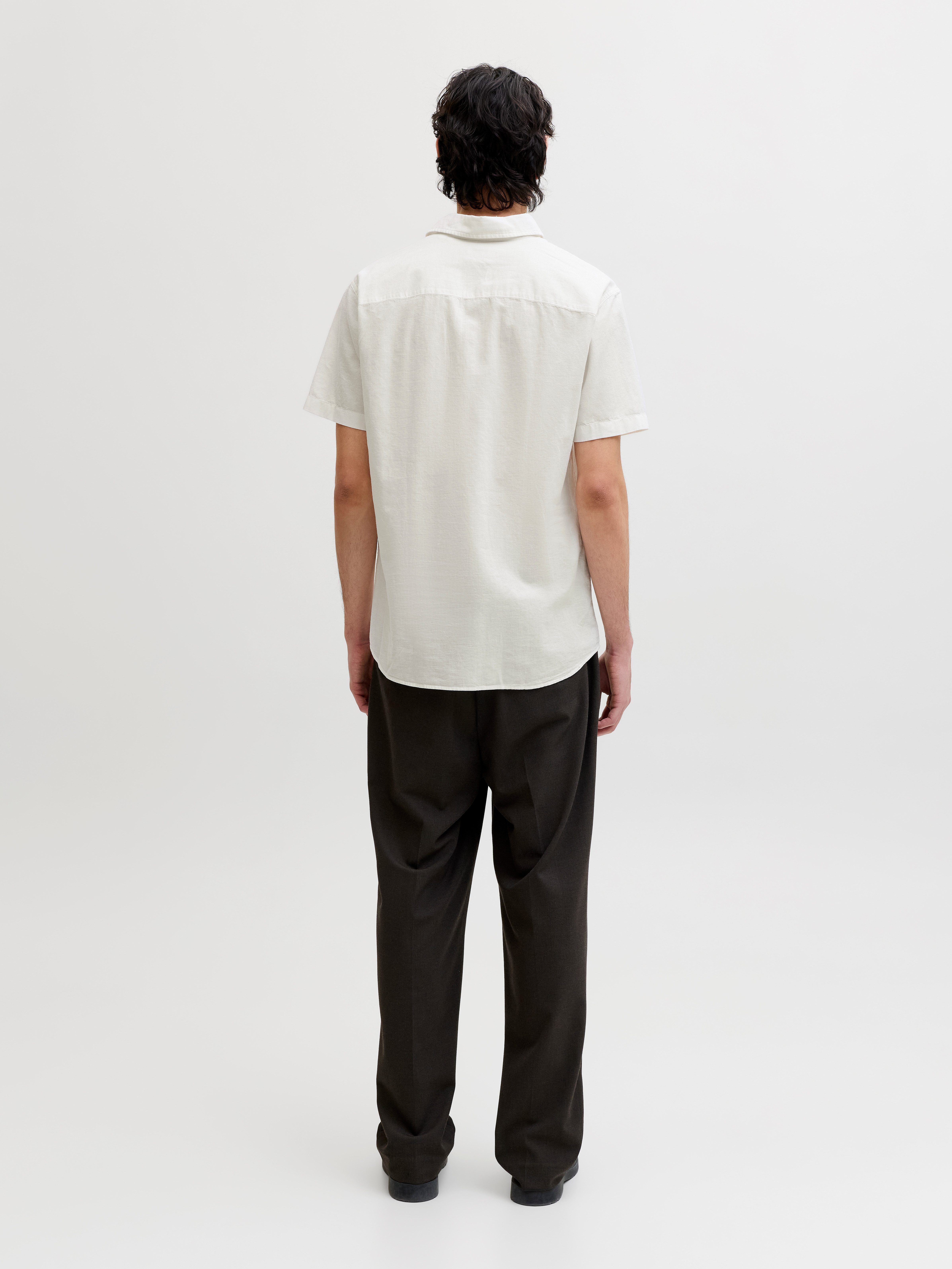 Jack & Jones Kurzarmhemd JJEBREEZE LINEN BLEND SHIRT S/S SN mit Leinen – Bild 4 von 5