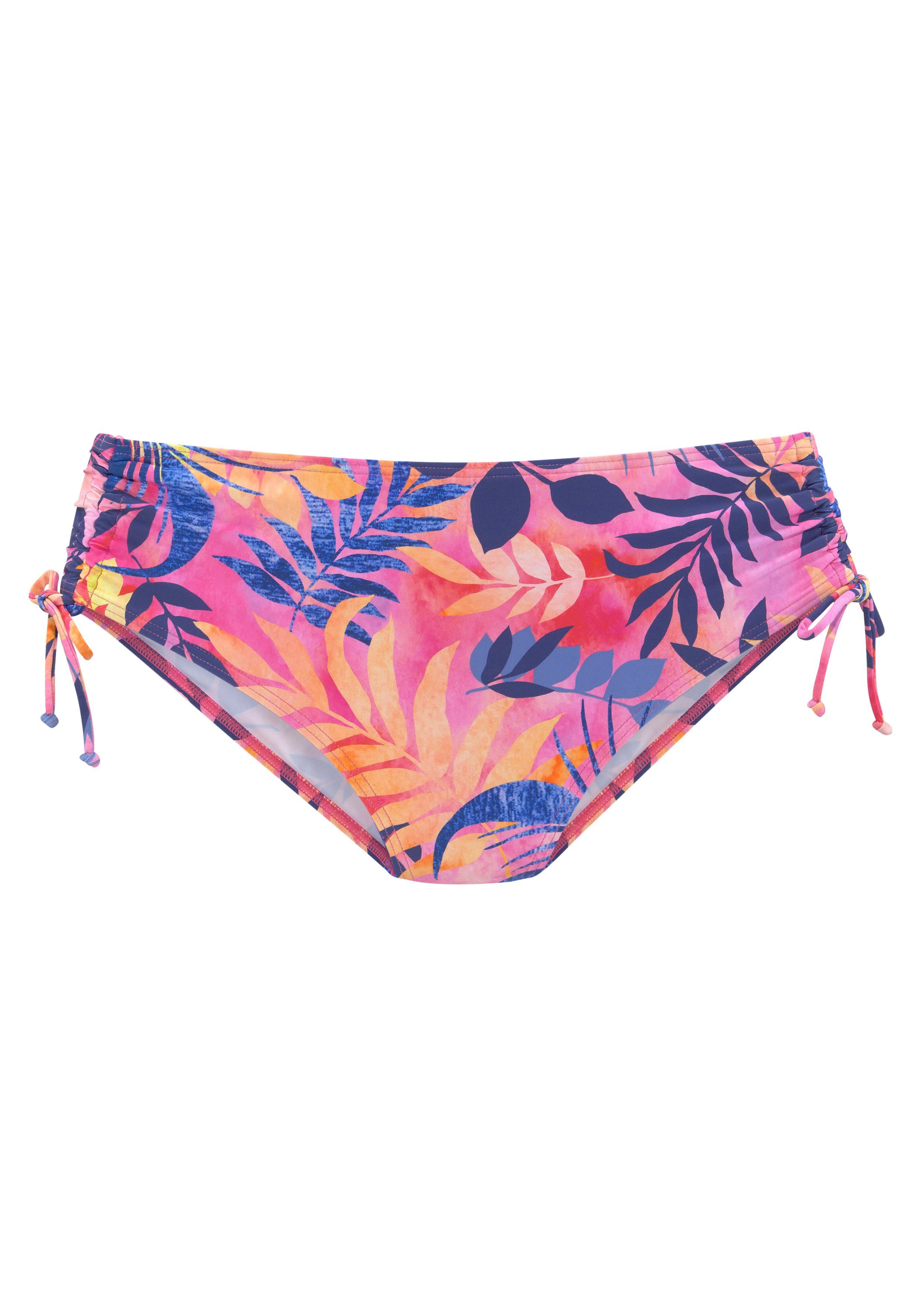 Vivance Bikini-Hose Leilani in höherer Form. € 26,99