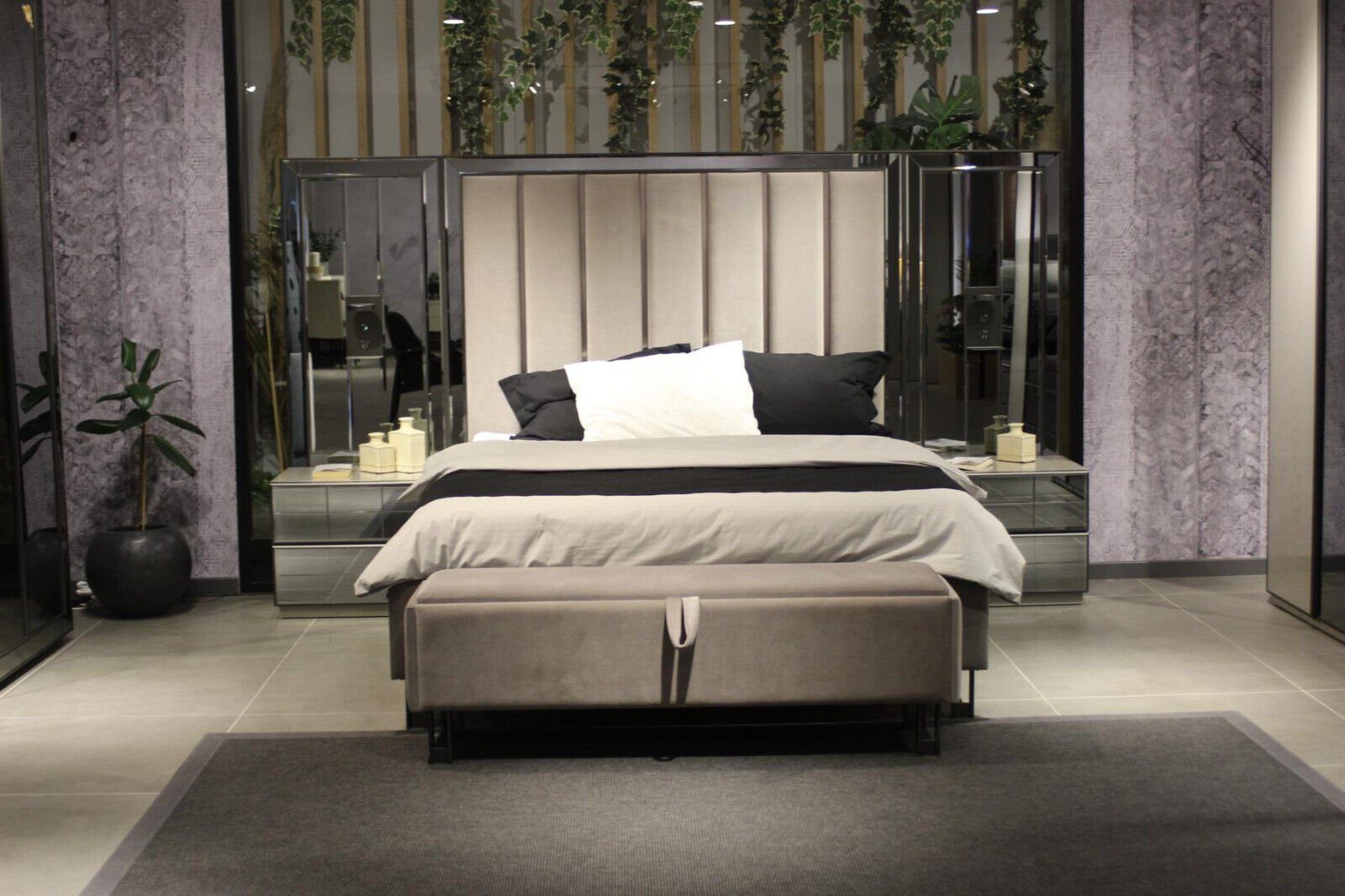 JVmoebel Europa + Bett, 2x Nachttische Schlafzimmer-set Luxus in Bett Bank + Nachttische, (4-St., 4tlg., Bank), Made Schlafzimmer-Set