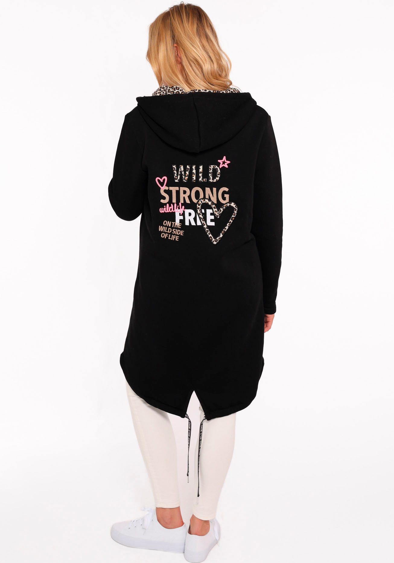 Zwillingsherz Jerseymantel "Wild Strong Free" mit Kapuze, Taschen, Front und Backmotiv Wild Strong Free – Bild 4 von 5