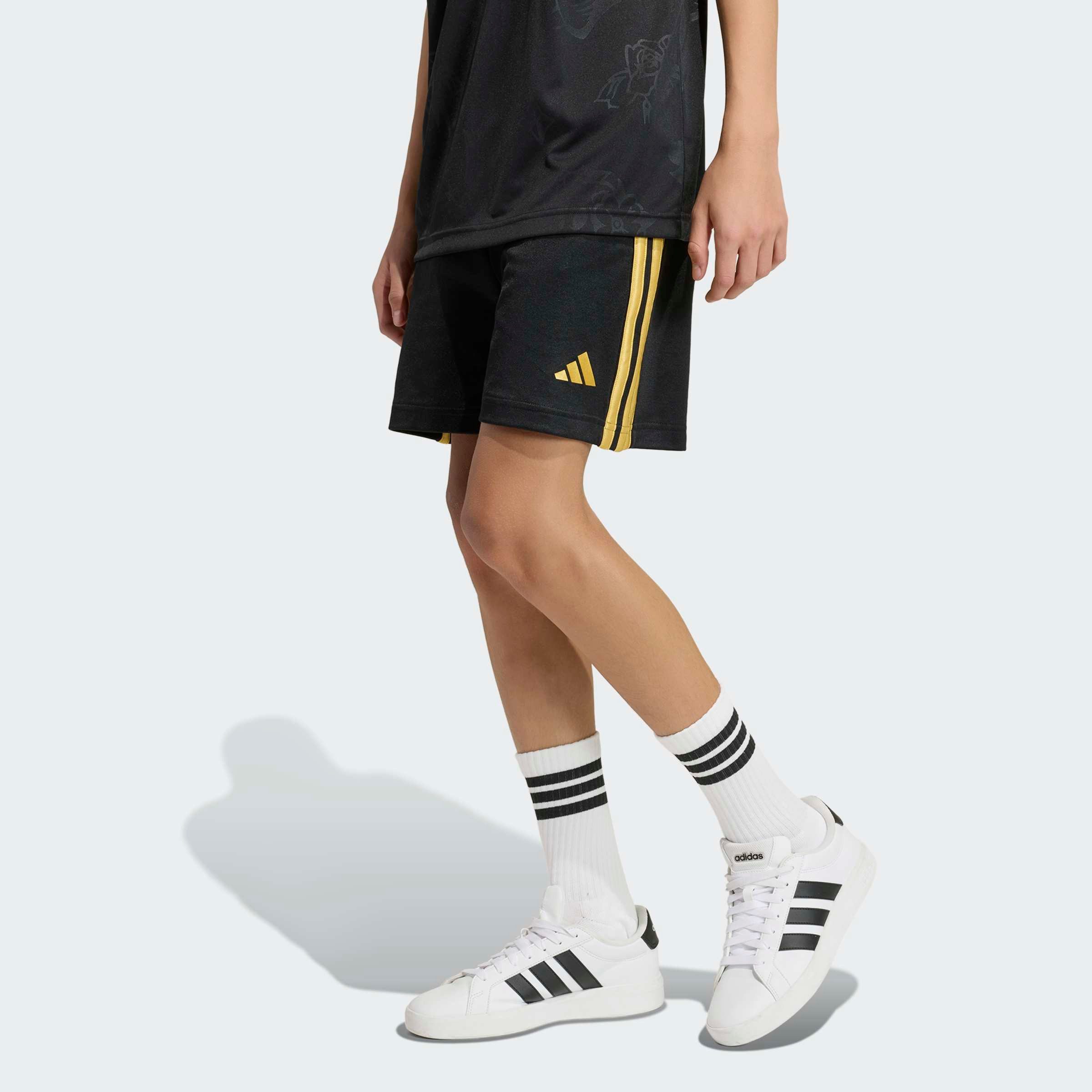 adidas Sportswear Shorts ADIDAS X FORTNITE Kinder Shorts, mit Gummizug, aus Baumwolle