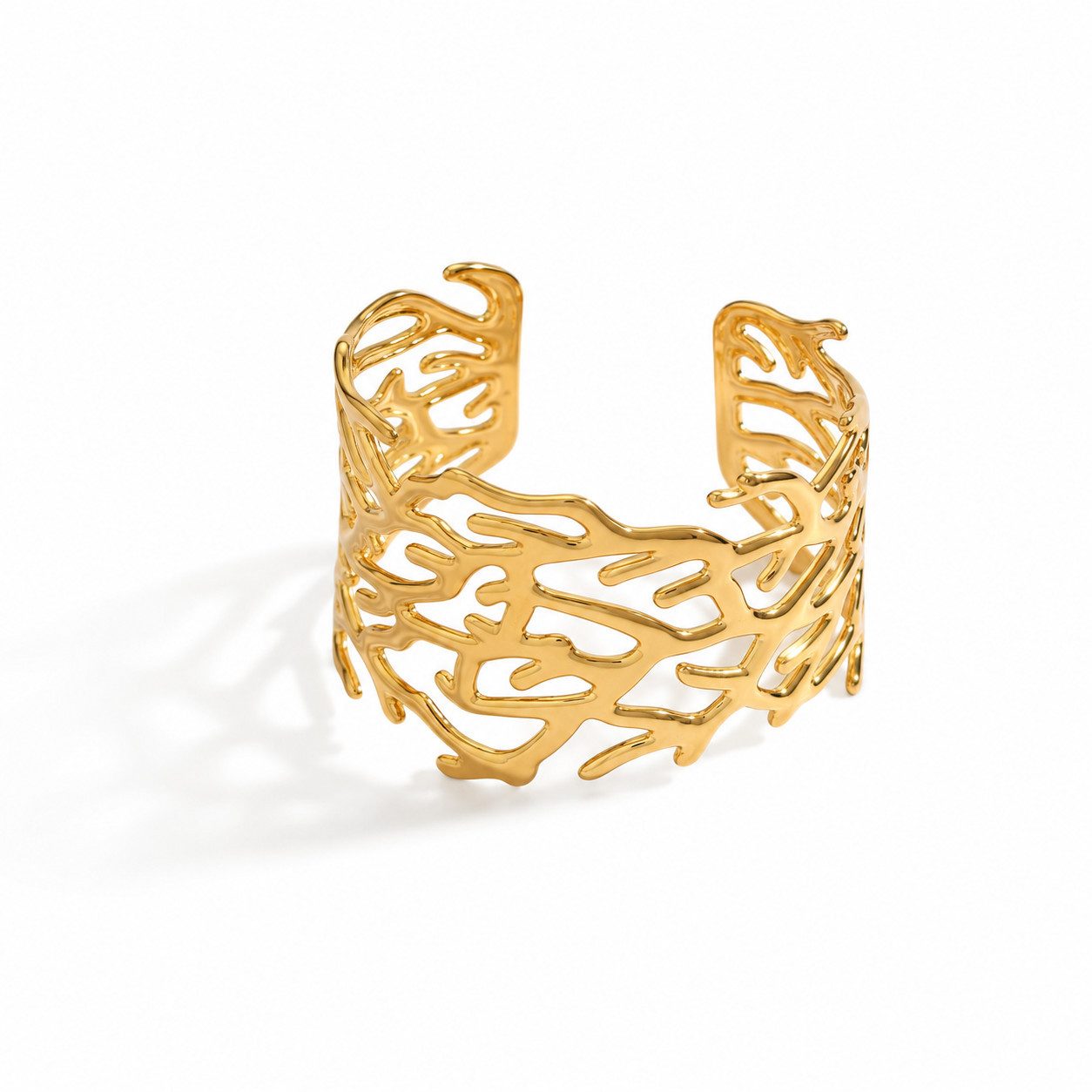 XCOAST Armreif Edelstahl Armreif Damen Gold – Boho Schmuck im Korallendesign (Statement Armreif, Geometrischer Armreif), Boho Armreif Damen, Armreif Gold Damen