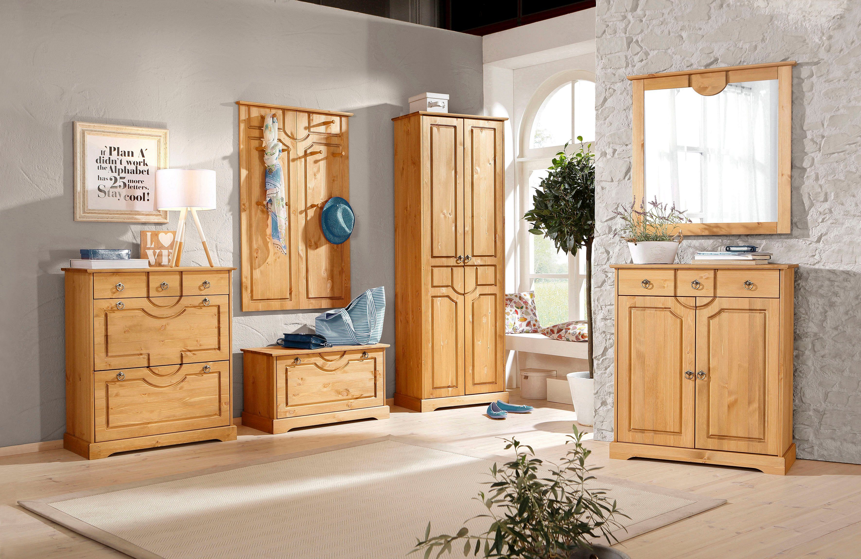 OTTO home Garderobenpaneel Klera, mit dekorativen Fräsungen, Kiefer, Landhausstil (Made in Europe), Mit 10 Kleiderhaken, aus massiver Kiefer – Bild 5 von 5