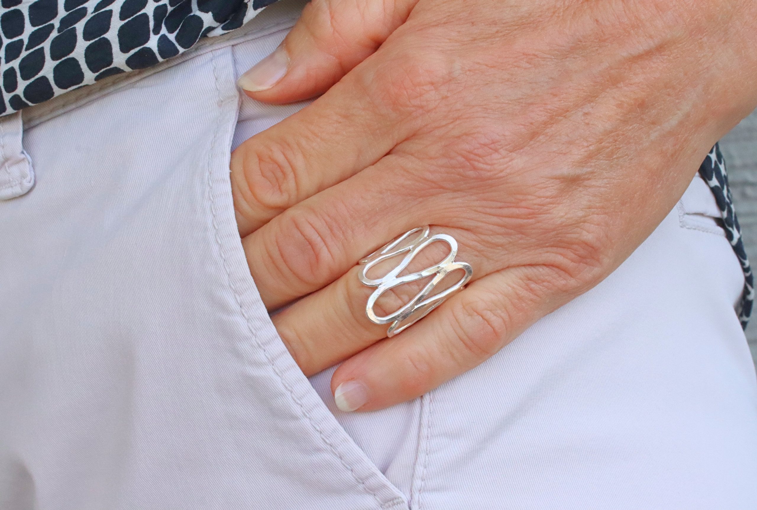 SILBERMOOS Silberring Gehämmerter Ring in Wellenstruktur, 925 Sterling Silber