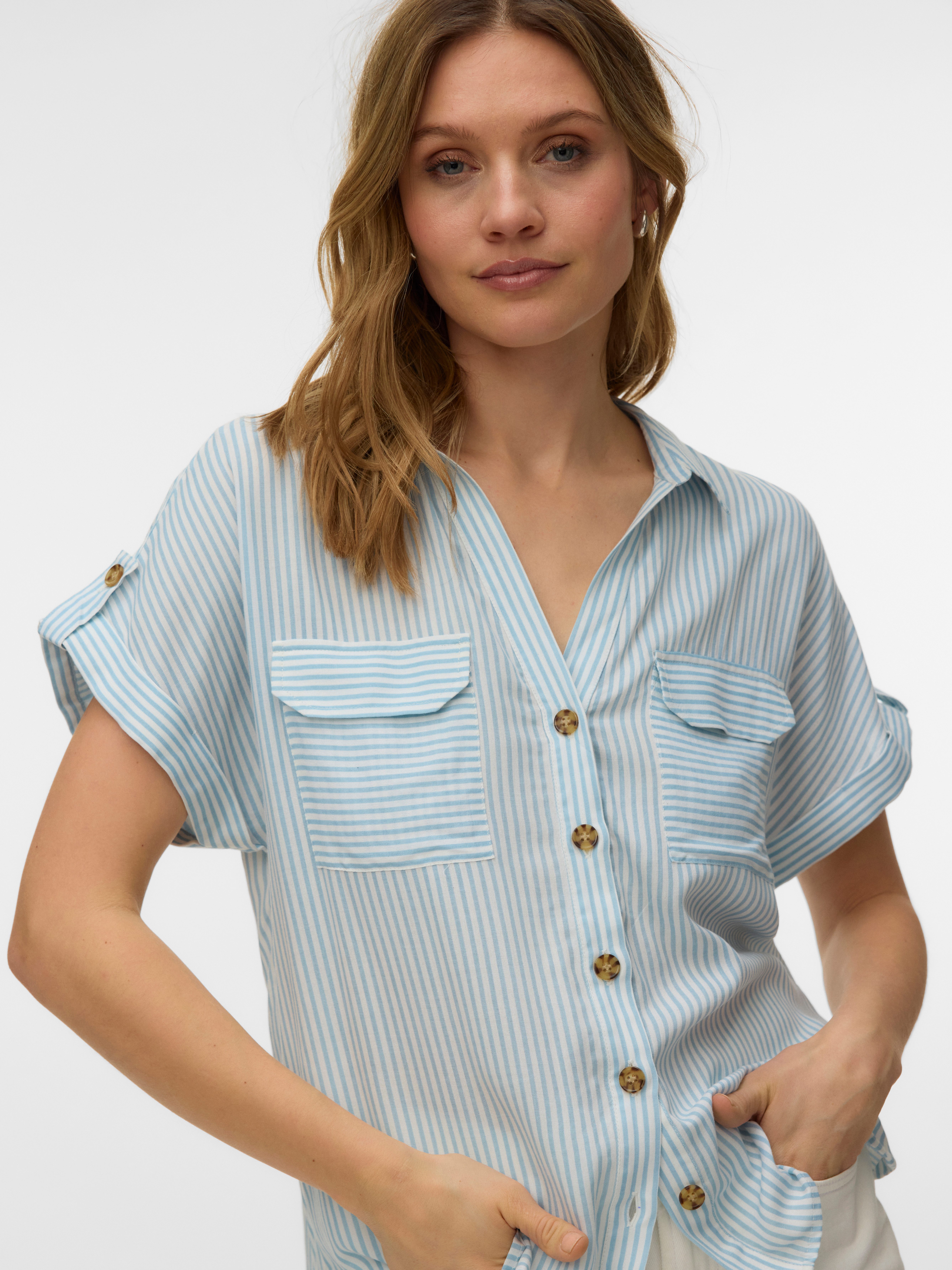 Vero Moda Kurzarmbluse VMBUMPY S/S SHIRT WVN GA NOOS Viskose, regular fit