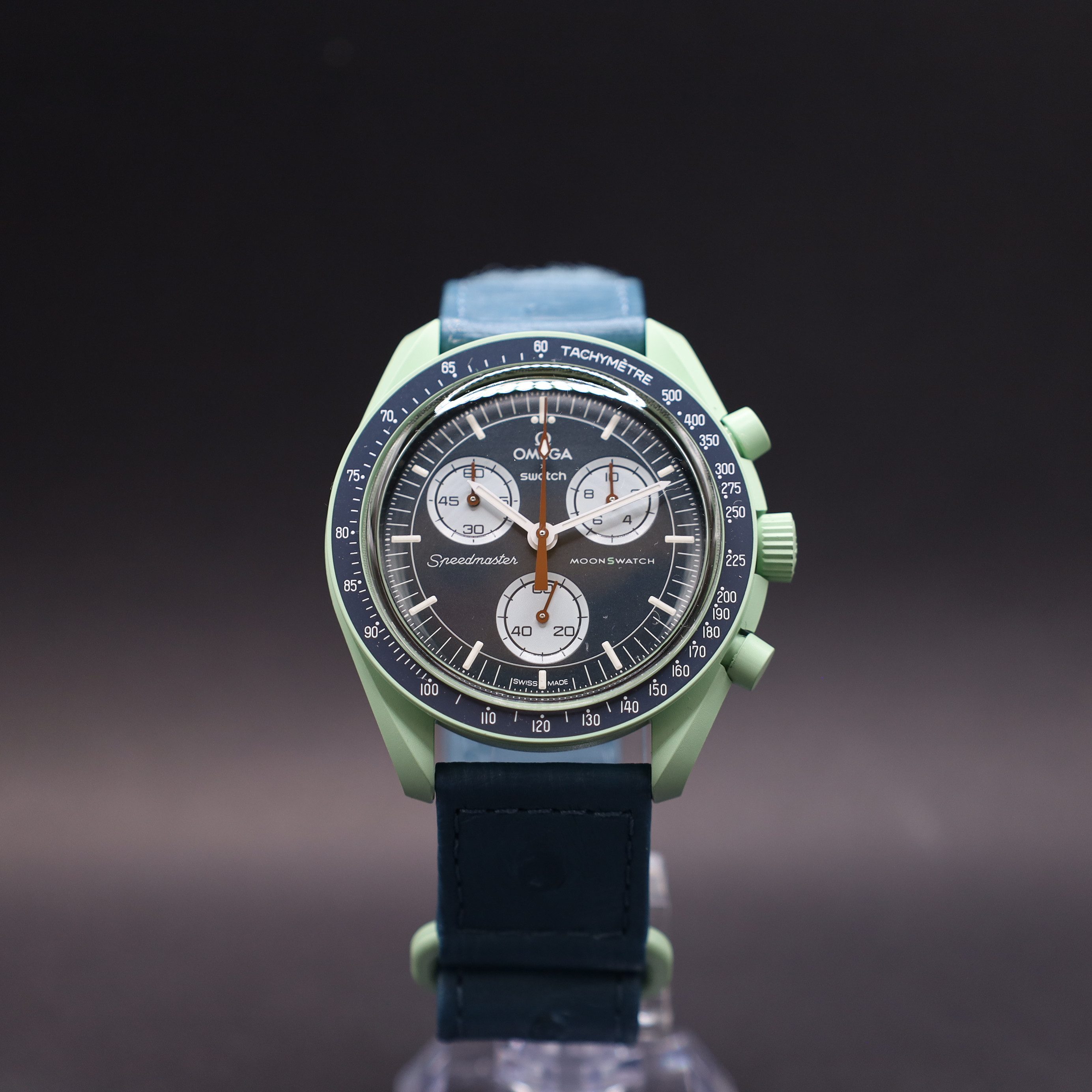 Swatch Chronograph OMEGA x Swatch MoonSwatch Mission on Earth Straußenleder SO33G100C, (1-tlg)