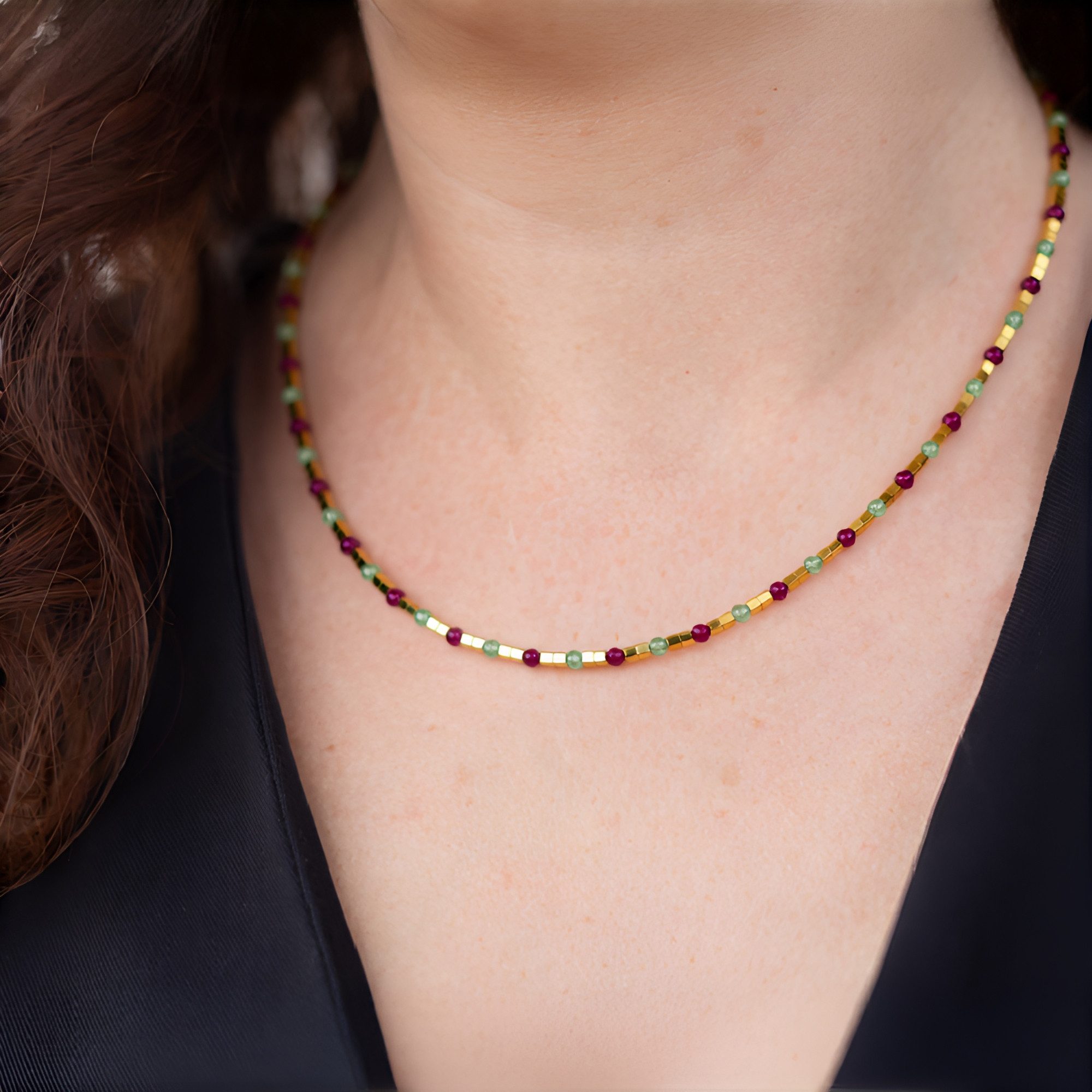 Cavill Halsreif Cavill Edelstein-Stahlhalsreif mit 34,4 ct Granat, Apatit & Perlen (1-tlg)