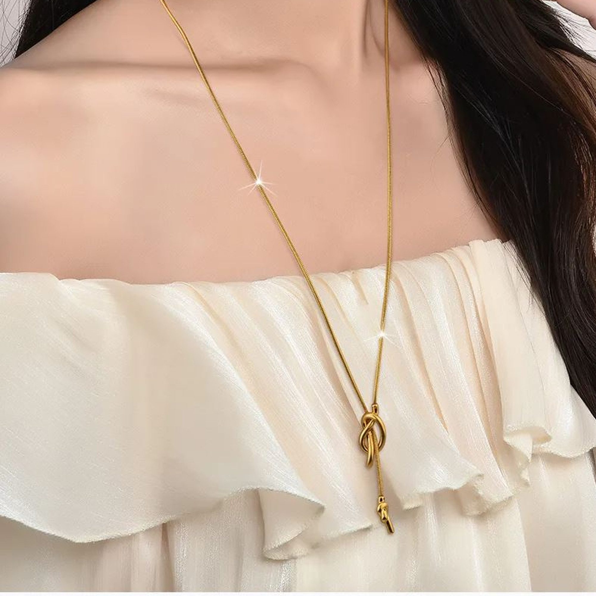 KARMA Lange Kette Pulloverkette 65 cm Gold Damen Edelstahl vergoldet (Geschenk für Frauen, Damenhalskette modern), Halskette Hypoallergen Wasserfest