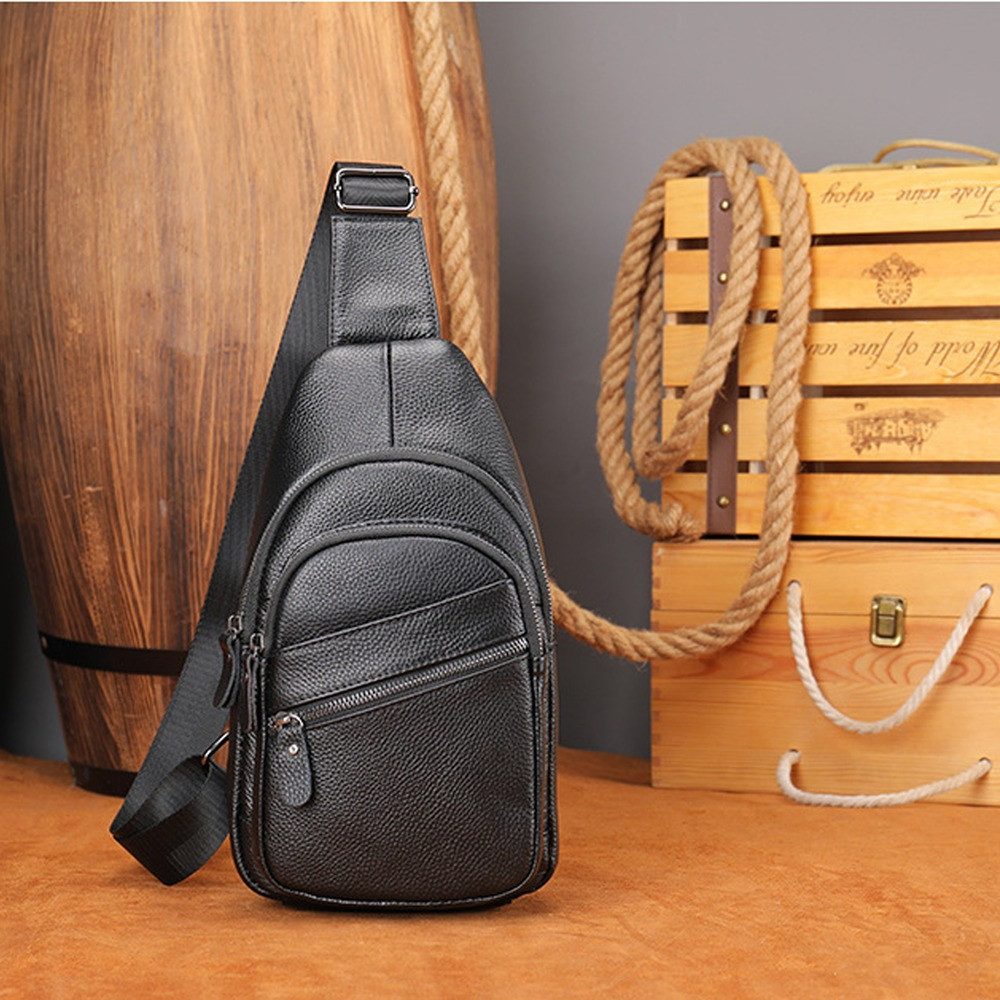 YUBRO STUDIO Messenger Bag Herren Leder Brusttasche Crossbody Sling Tasche Verstellbarer Gurt Gewicht 0.43kg. Abmessungen 31cm x 17cm x 5.5cm 12.2 x 6.7 x 2.16