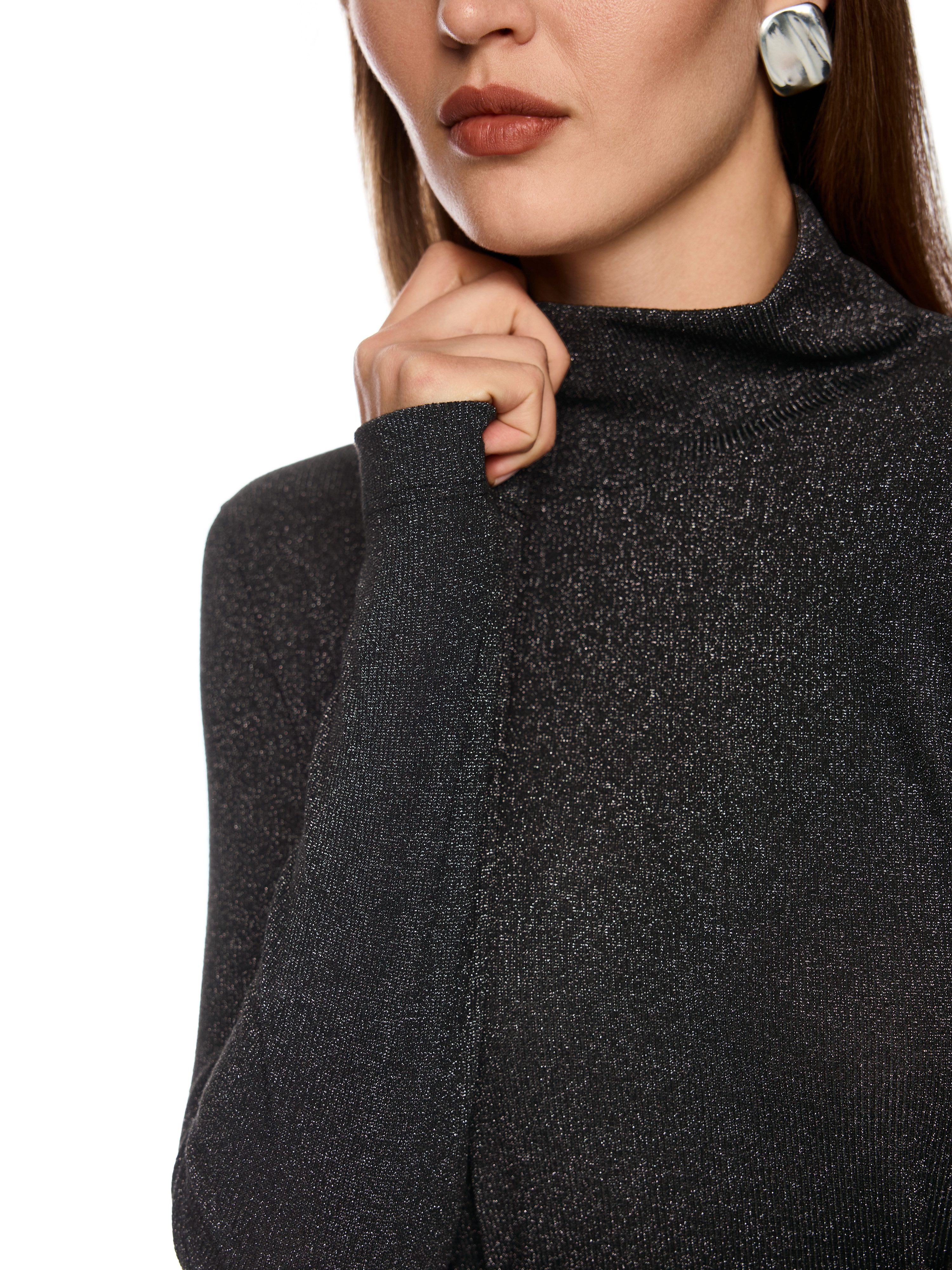Marc Cain Longsleeve City Tours Premium Damenmode mit schimmerndem Lurexgarn, schmal geschnitten, Stehkragen