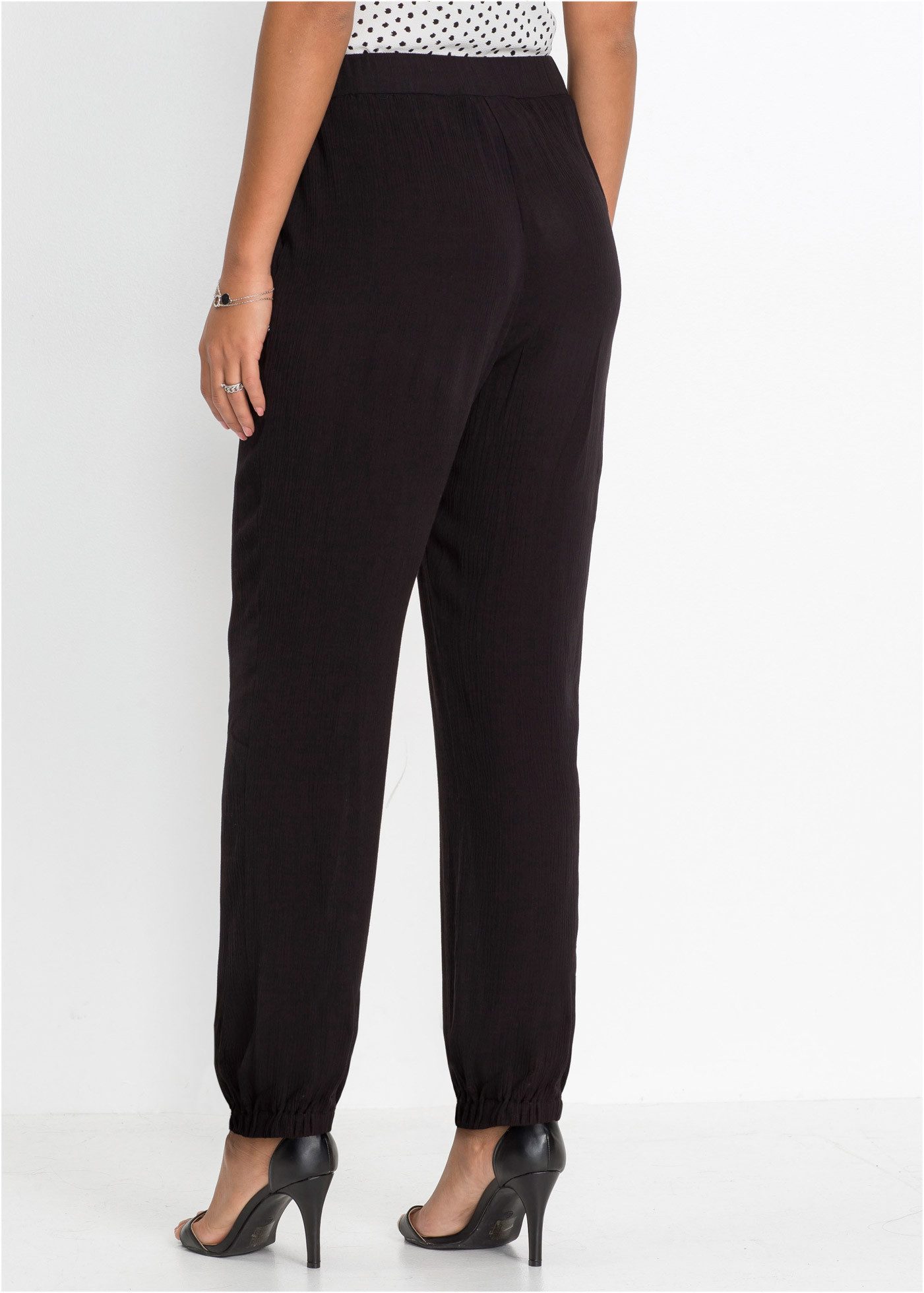 bonprix Stoffhose weite Hose, aus Viskose, mit Bindeband, Loose Fit, eleganter Stil