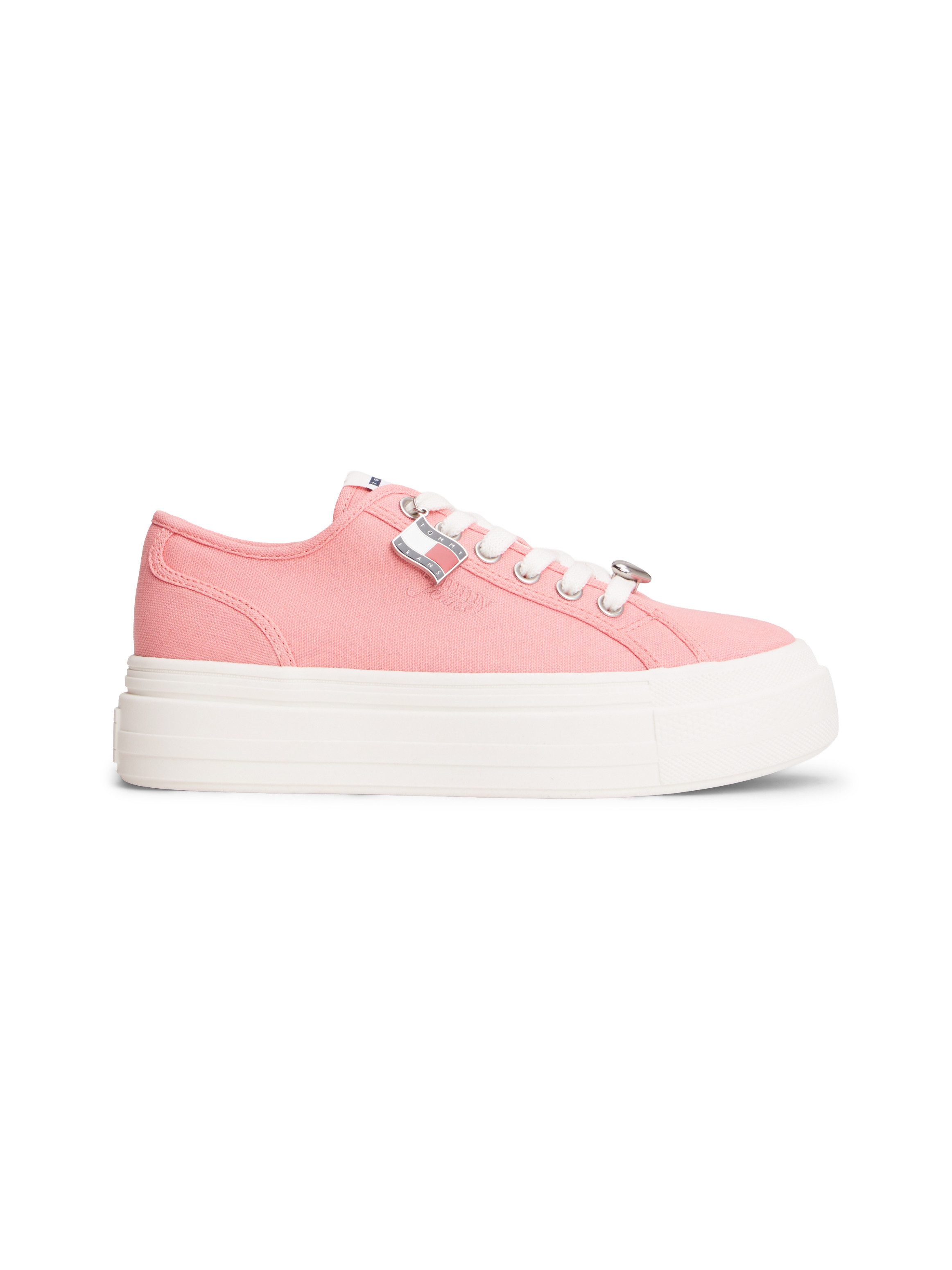 Tommy Jeans TJW FLATFORM SNEAKER CHARMS Plateausneaker Halbschuh, Schnürer, Freizeischuh mit kleiner TJ-Flagge als Anhänger – Bild 4 von 5