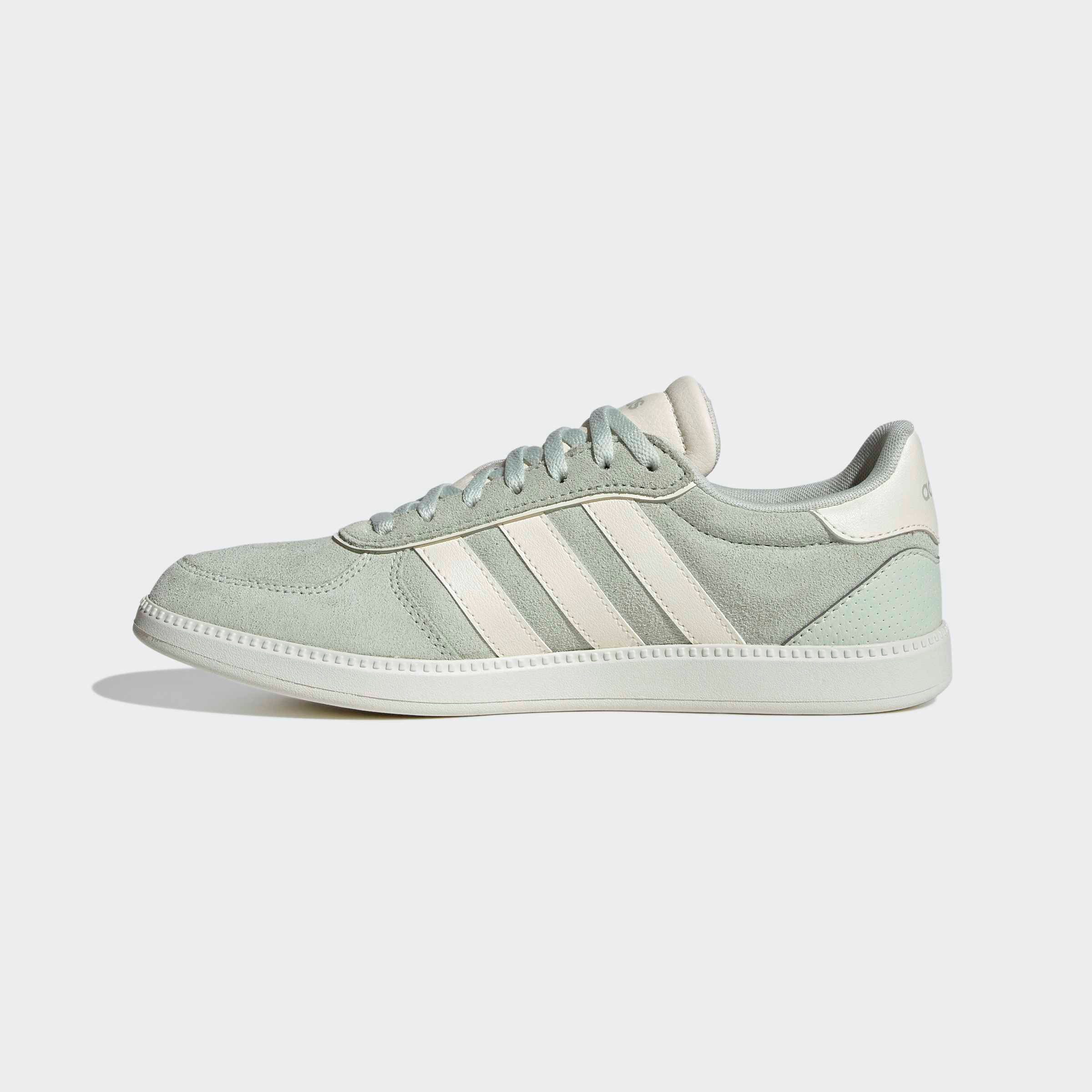 adidas Sportswear BREAKNET SLEEK Sneaker inspiriert vom Design des adidas handball spezial