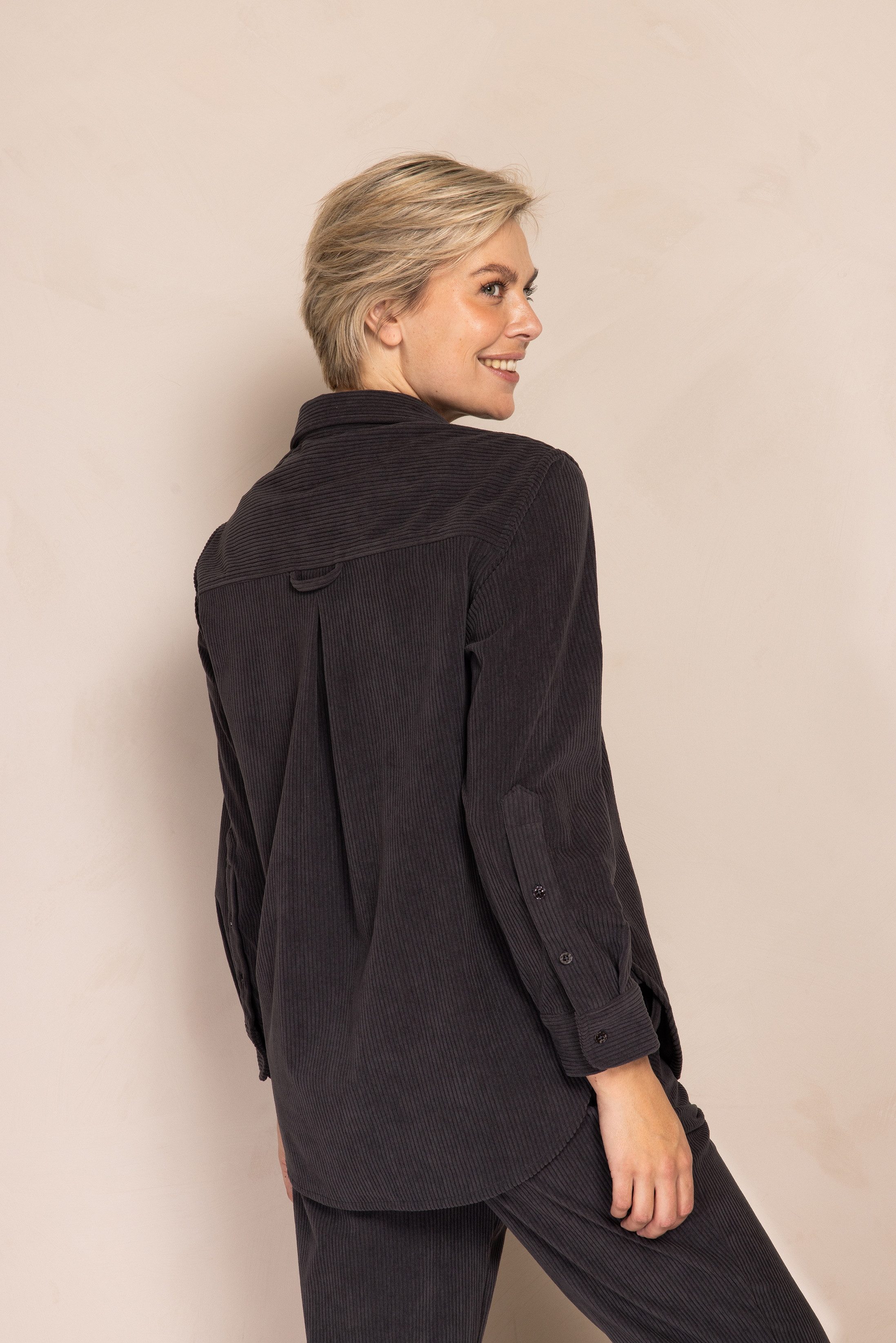 Zhrill Hemdbluse ZHTJURA mit feiner Cordstruktur, lockerer, gerader Schnitt günstig online kaufen