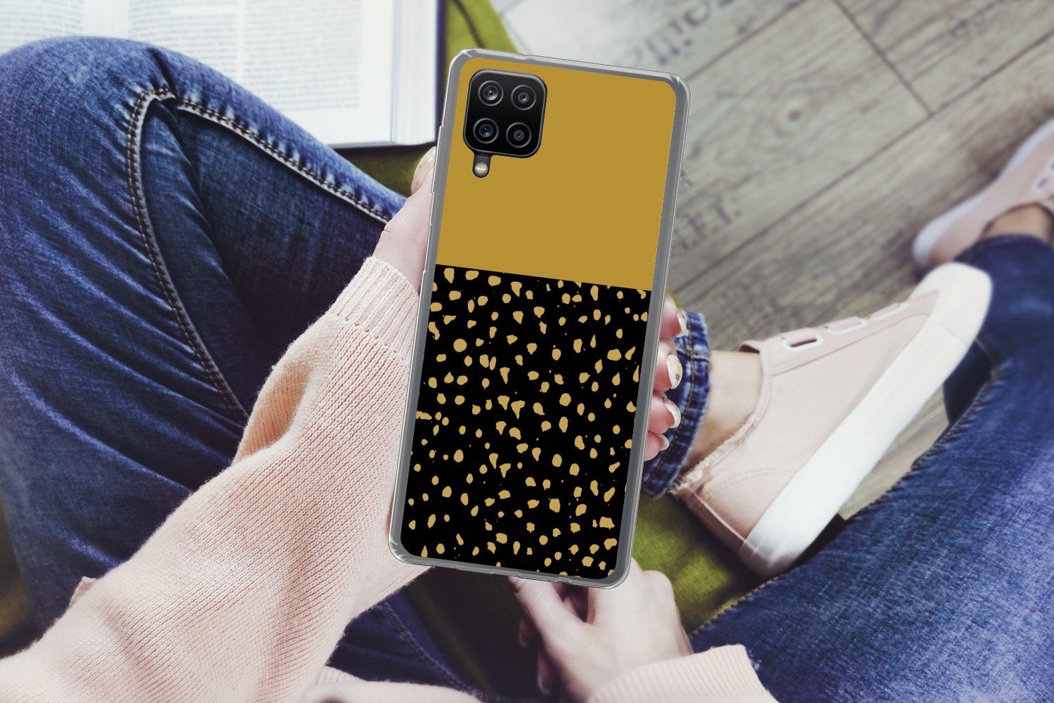 MuchoWow Handyhülle für Samsung Galaxy A12 Polka dots - Ockergelb - Schwarz, Smartphone-Bumper, Print, Handy Schutzhülle Dünn