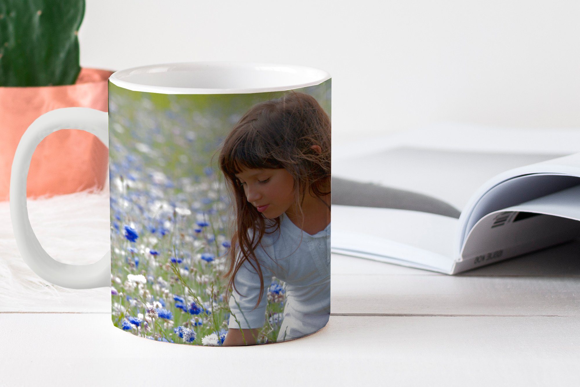 Mädchen Tasse Becher, MuchoWow Wiese, Geschenk Teetasse, Keramik, - Blumen Teetasse, Kaffeetassen, -