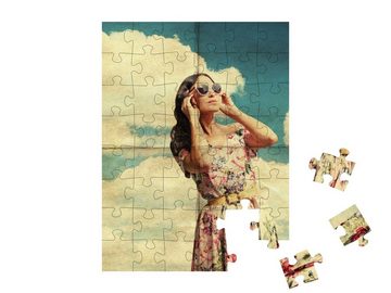 puzzleYOU Puzzle Junge Frau mit Sonnenbrille im Retro-Kleid, 48 Puzzleteile, puzzleYOU-Kollektionen Vintage
