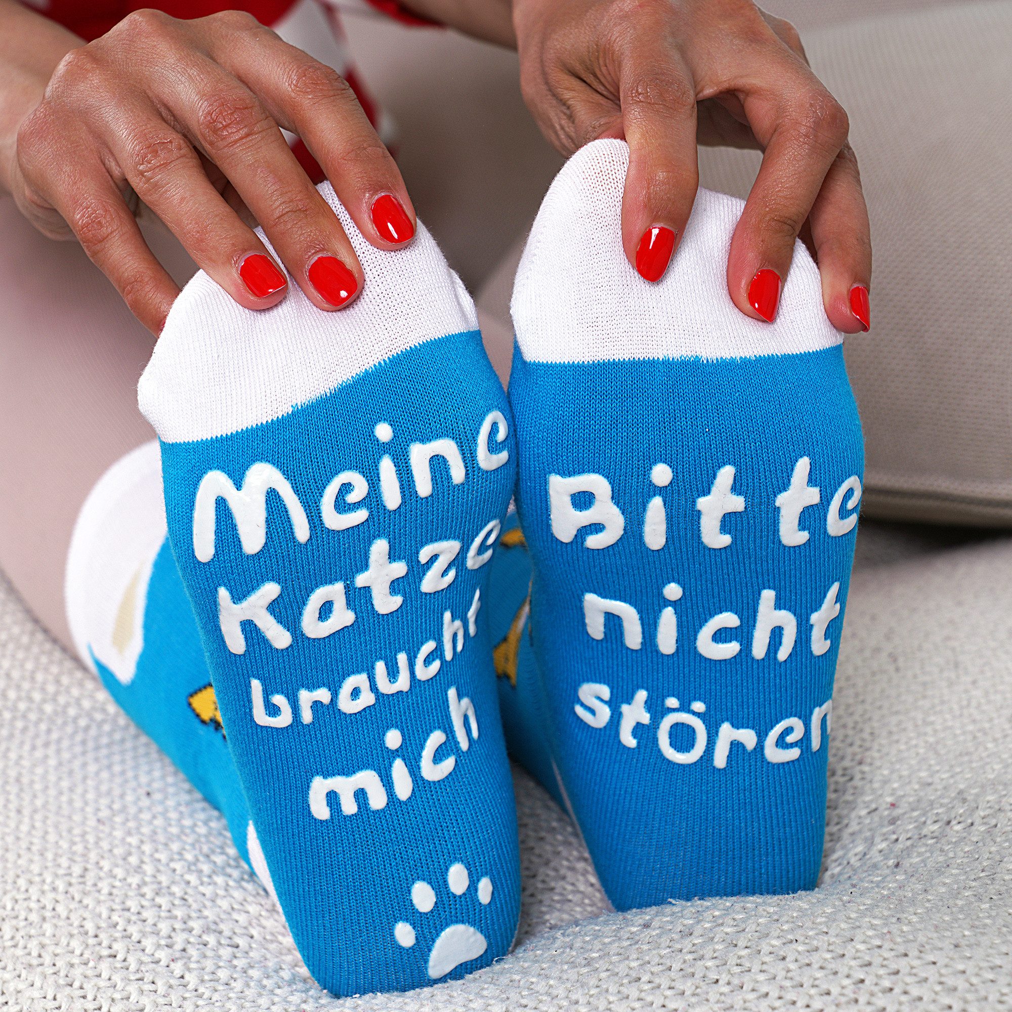 Geschenkehöhle Kuschelsocken Katzen Socken - Bitte nicht stören, Meine Katze braucht mich Weich, waschbar, wunderbar – Lieblingssocken in 34–42