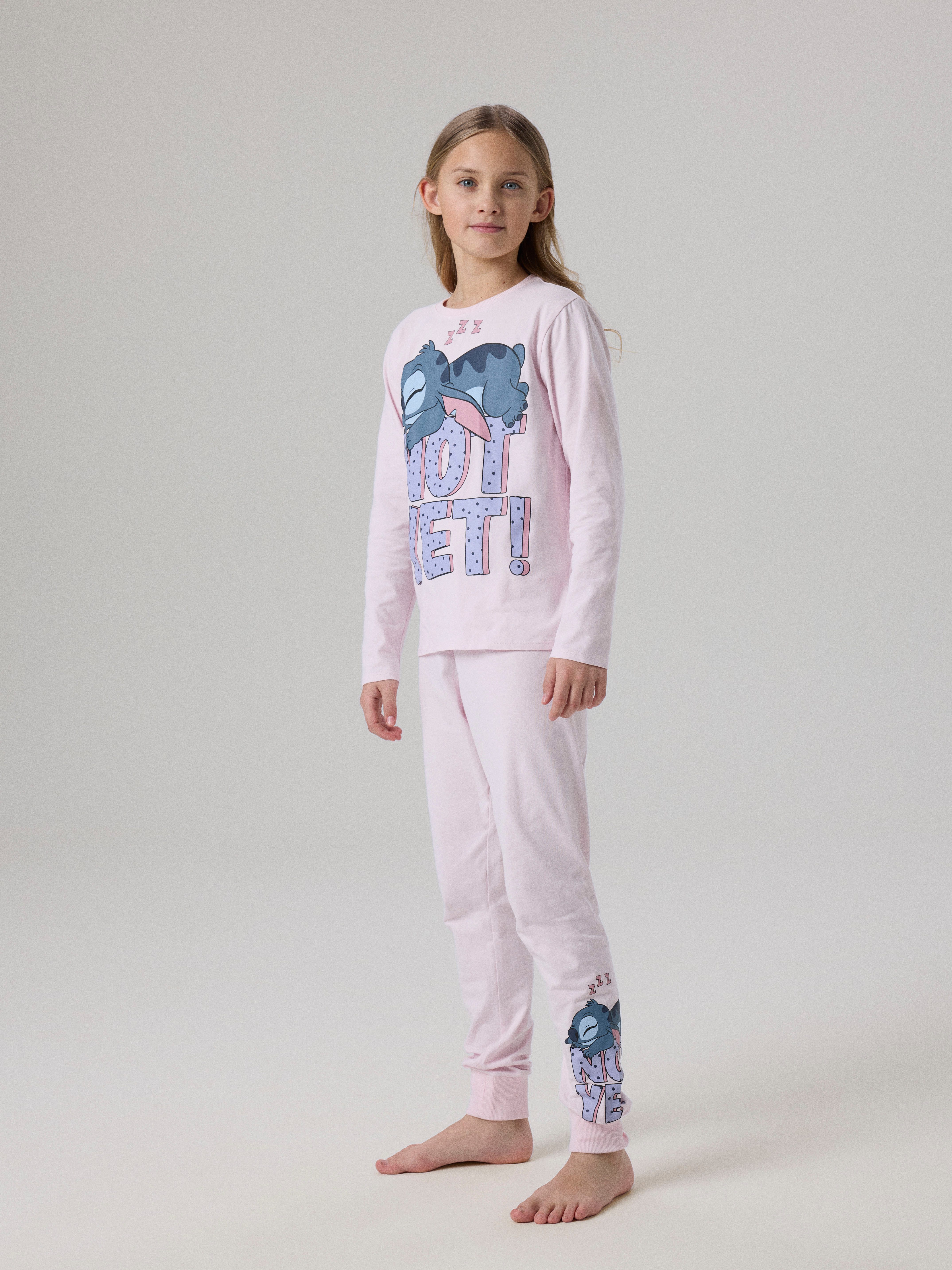 Name It Schlafanzug NKFANDA STITCH LS NIGHTSET NOOS WDI Baumwollmischung, mit Stitch Druck