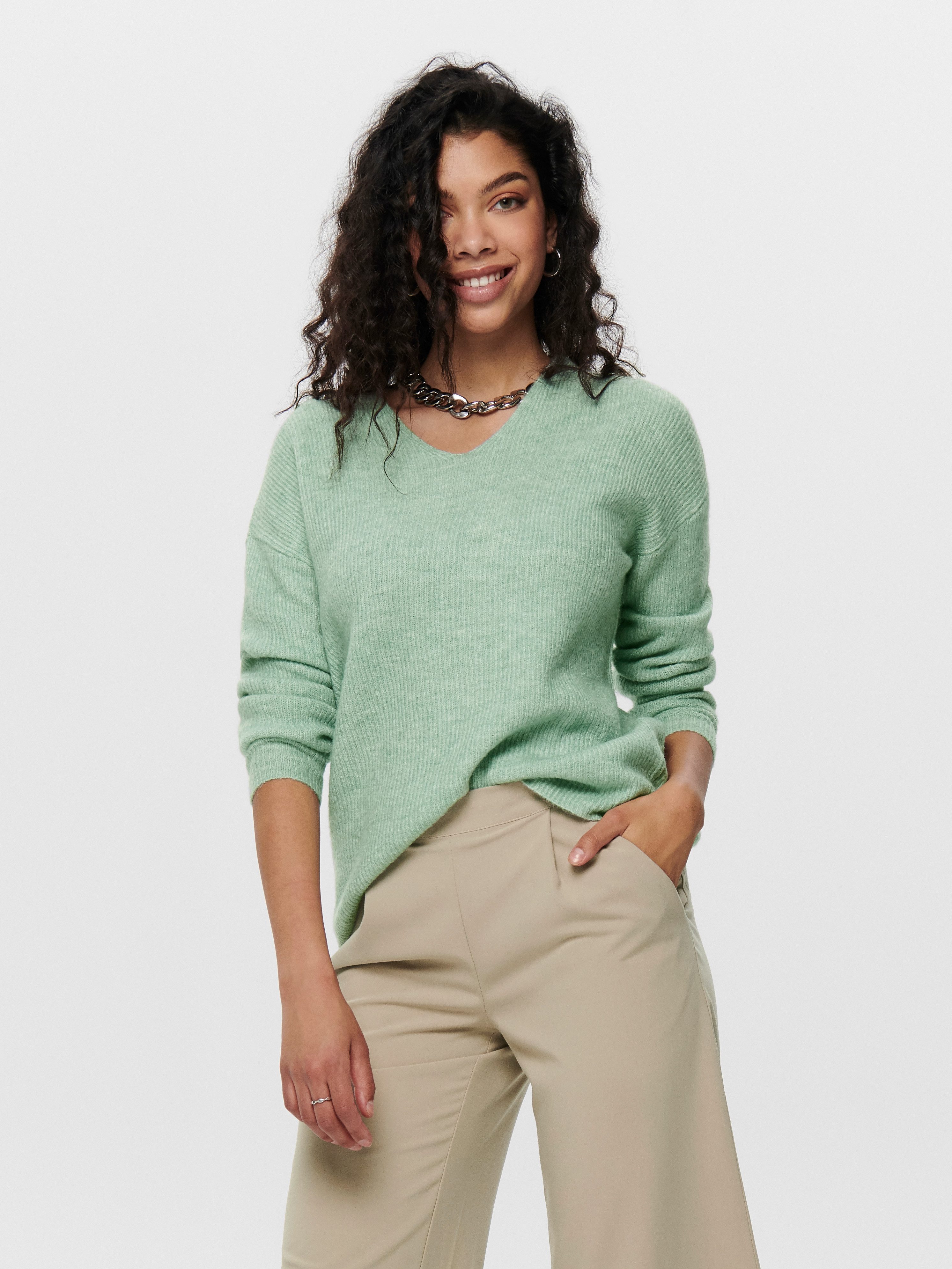 ONLY V-Ausschnitt-Pullover ONLCAMILLA V-NECK L/S PULLOVER KNT NOOS Materialmix, regular fit. Reduzierter Preis € 24,00. Unverbindliche Preisempfehlung € 29,99