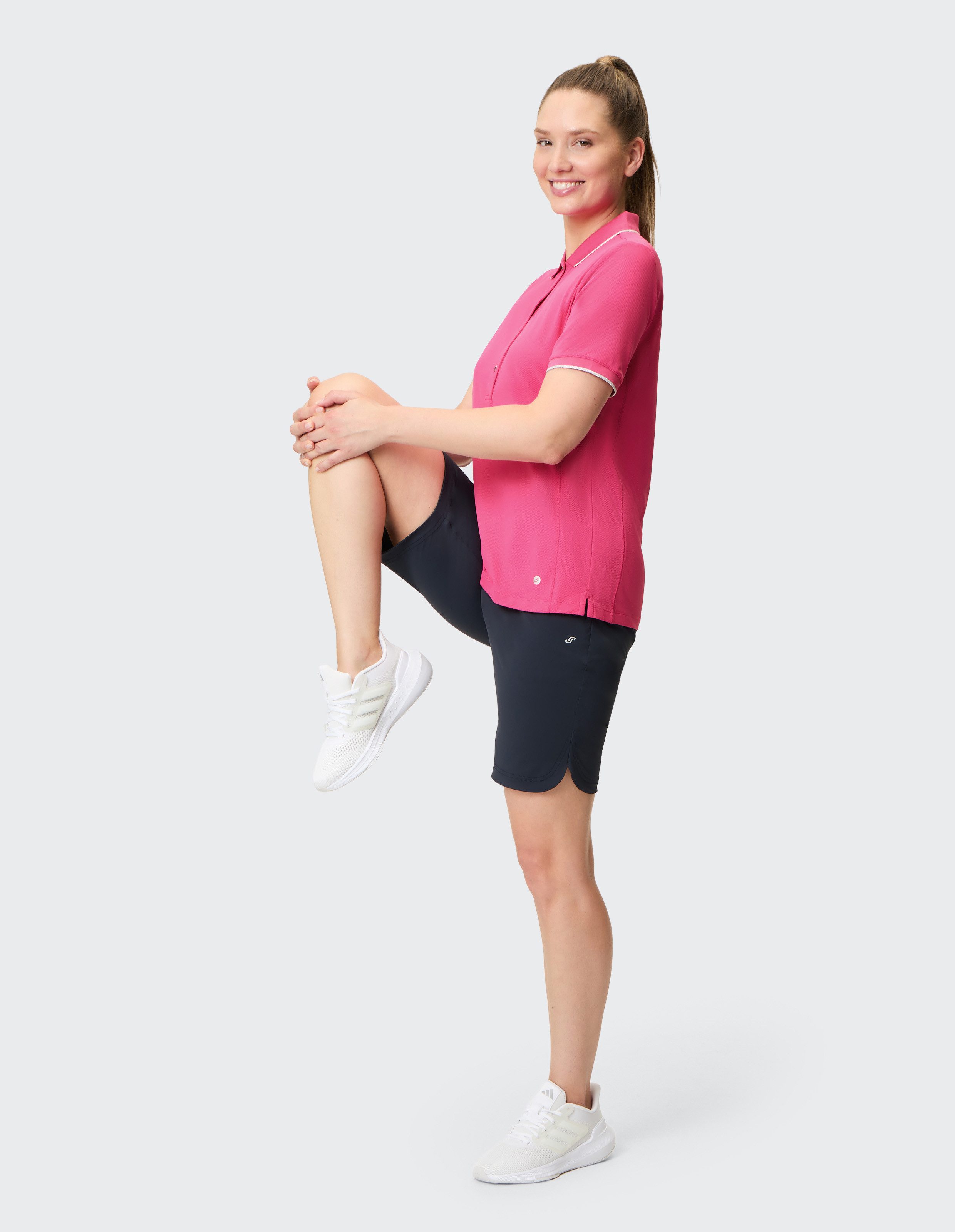 Joy Sportswear Poloshirt MARIA mit Polokragen, in Piqué-Qualität, figurbetonte Passform