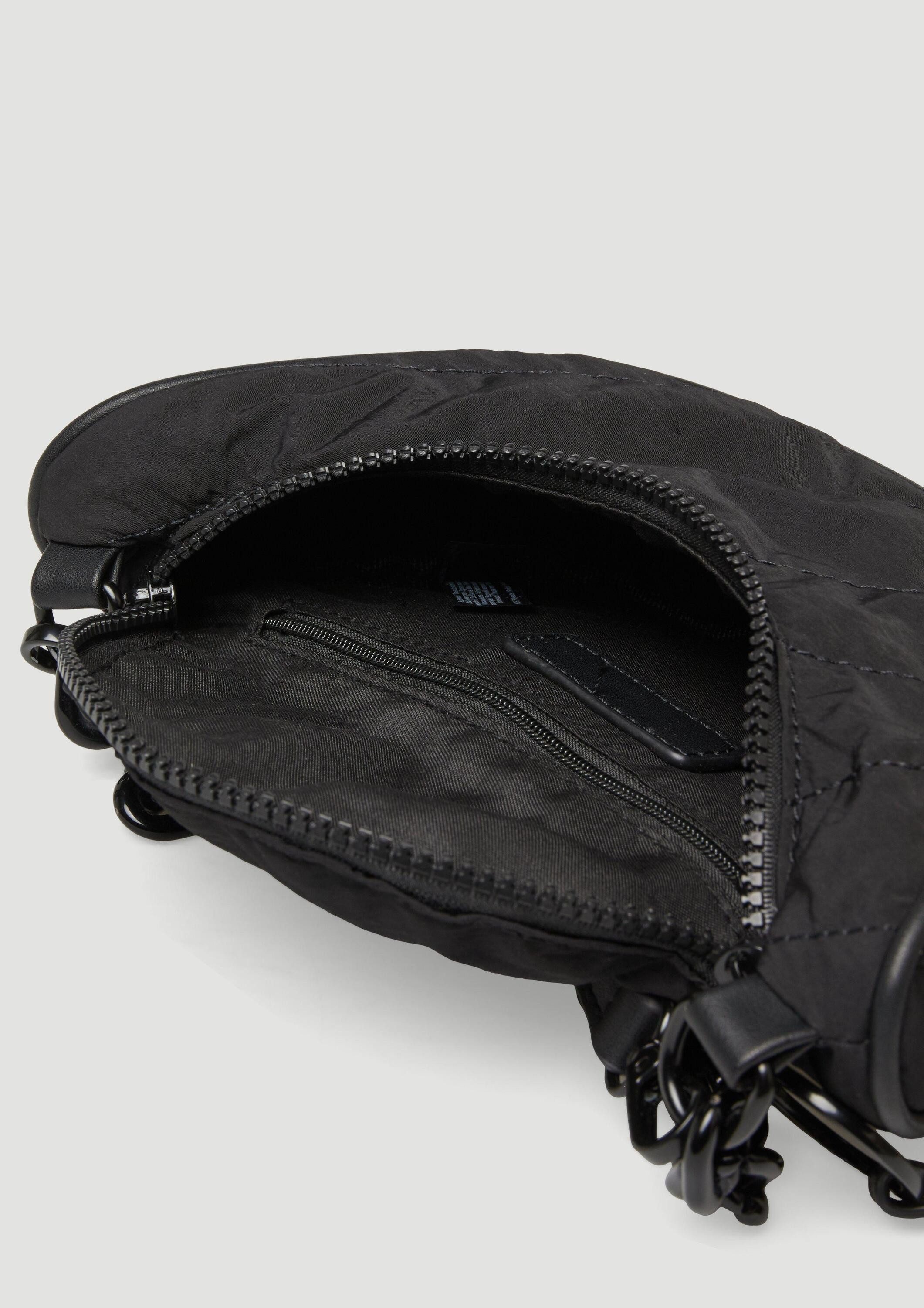 QS Schultertasche Tasche, Crossbody-Bag mit Kettendetail