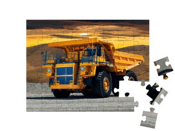 puzzleYOU Puzzle Steinbruch-Muldenkipper in einer Kohlemine, 48 Puzzleteile, puzzleYOU-Kollektionen Bagger, Trucks & LKW