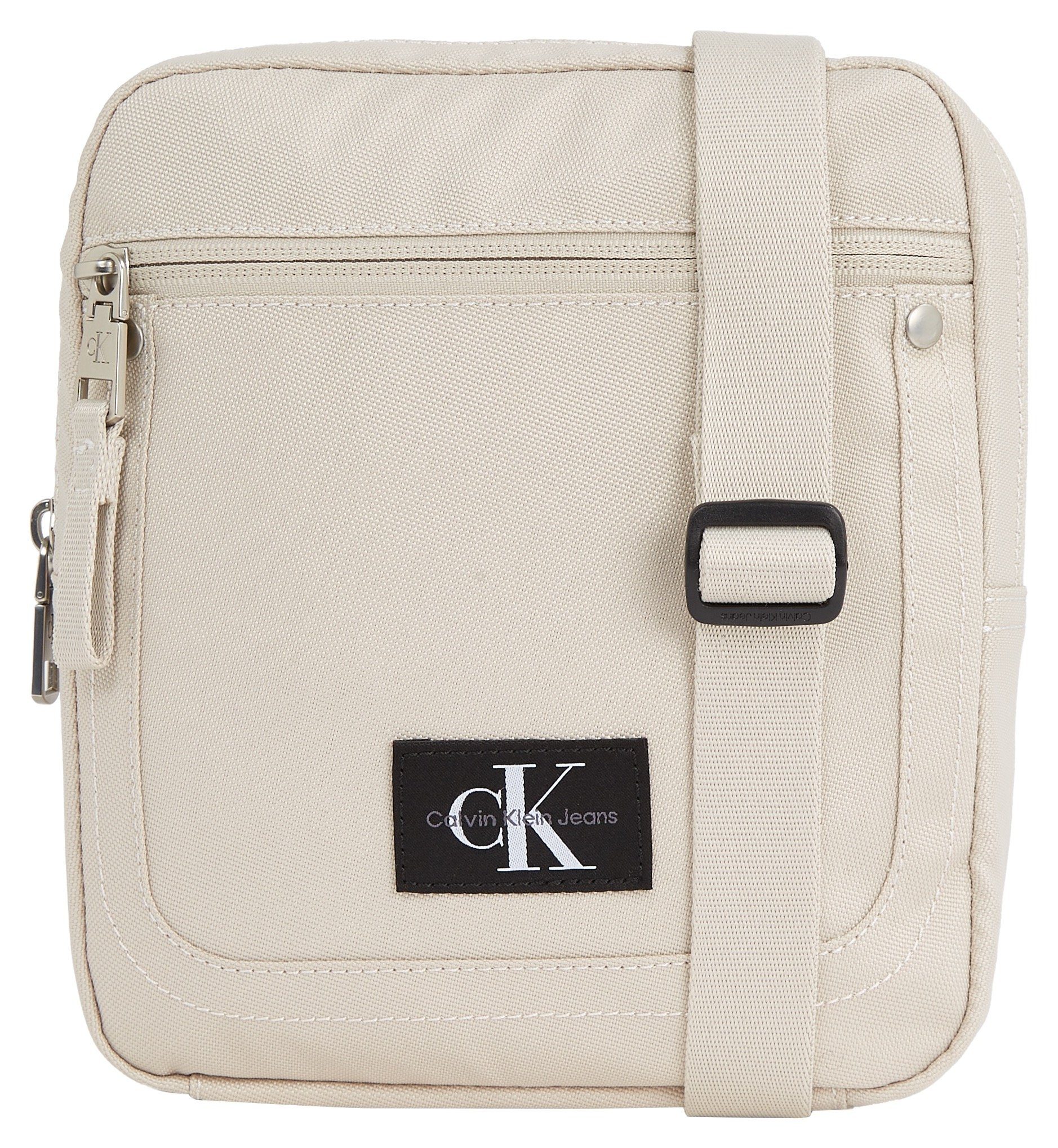 Calvin Klein Jeans Mini Bag SPORT ESSENTIALS REPORTER18 W, in schlichtem Design beige