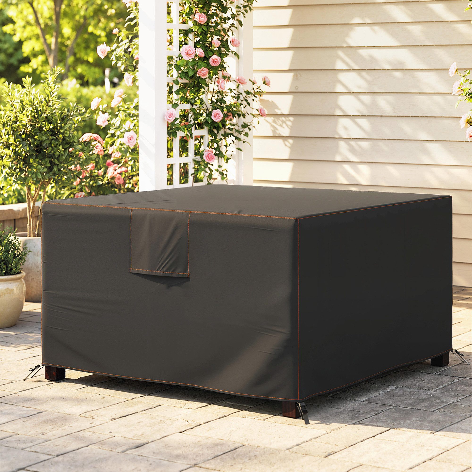 Outsunny Gartenmöbel-Schutzhülle Winddicht Abdeckhaube (Wasserdicht Abdeckung, 1-St., Winterfest Abdeckplane), für Gartentische Terrassenmöbel Quadratisch 125x125x74 cm, Schwarz